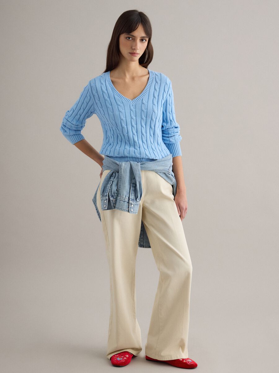 Azure cotton pullover in regular fit with cable knit design_2