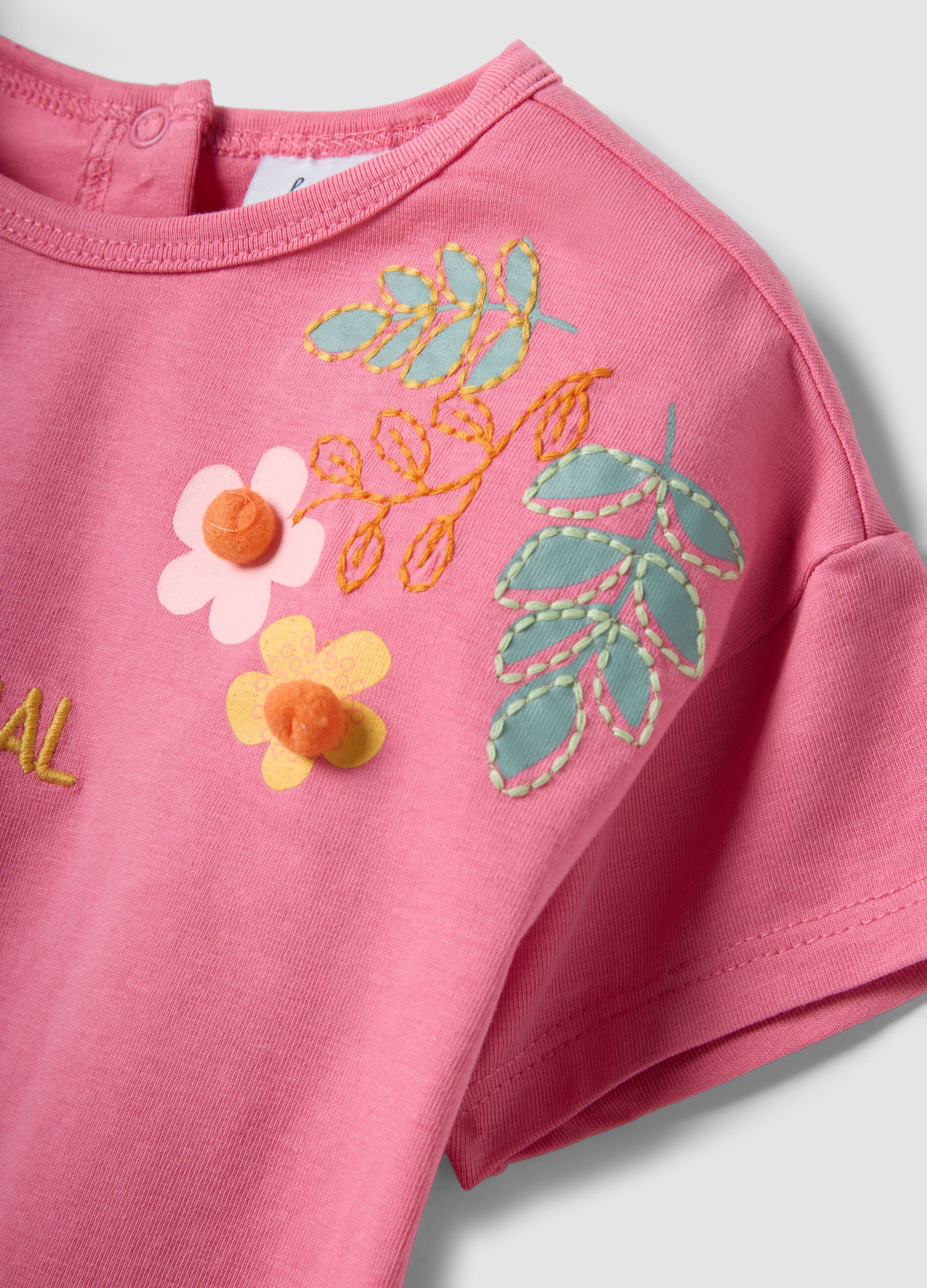 T-shirt rosa a maniche corte in cotone elasticizzato con stampa floreale per bimba regular fit