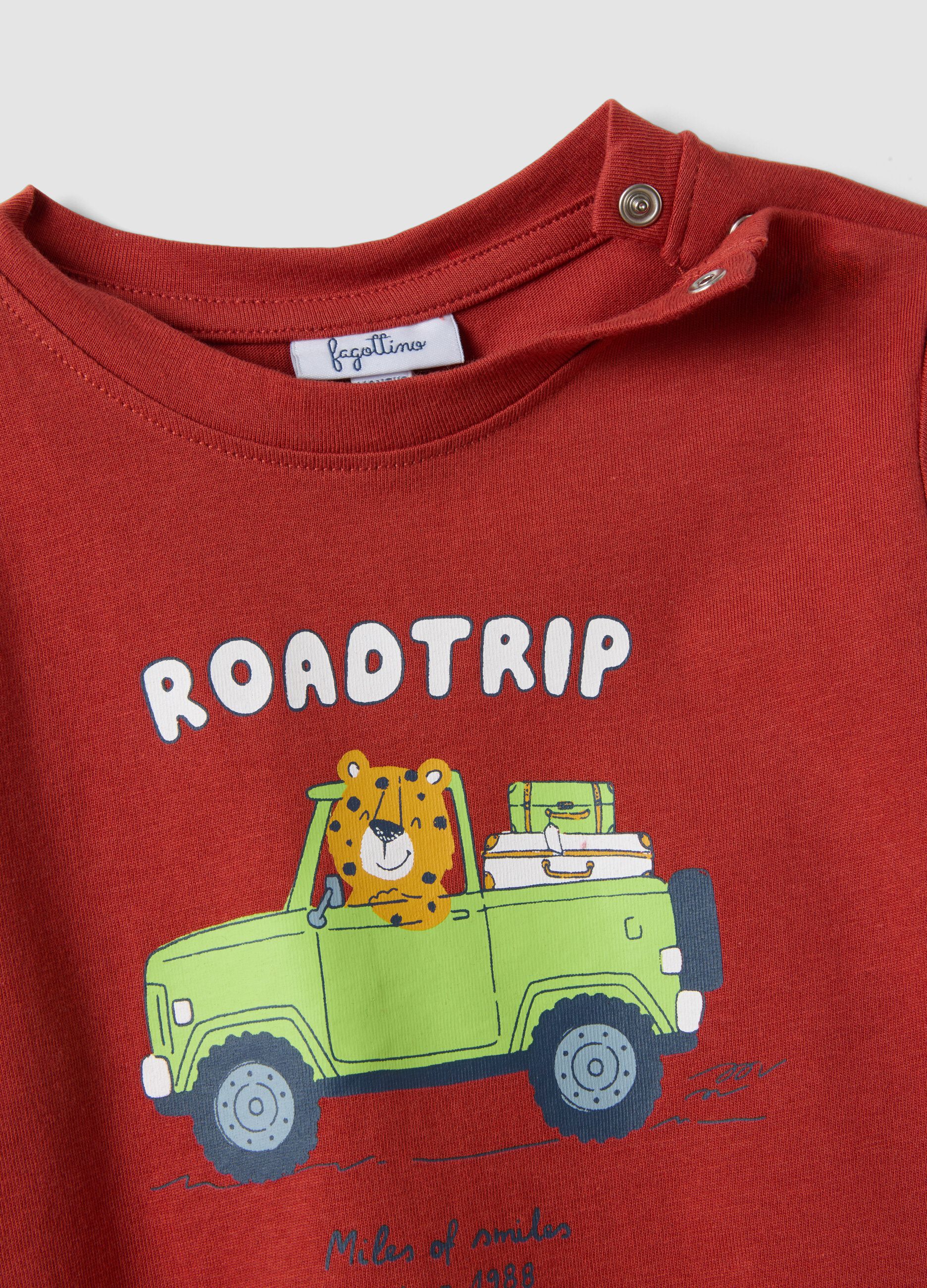 Red short-sleeved pure organic cotton T-shirt with print