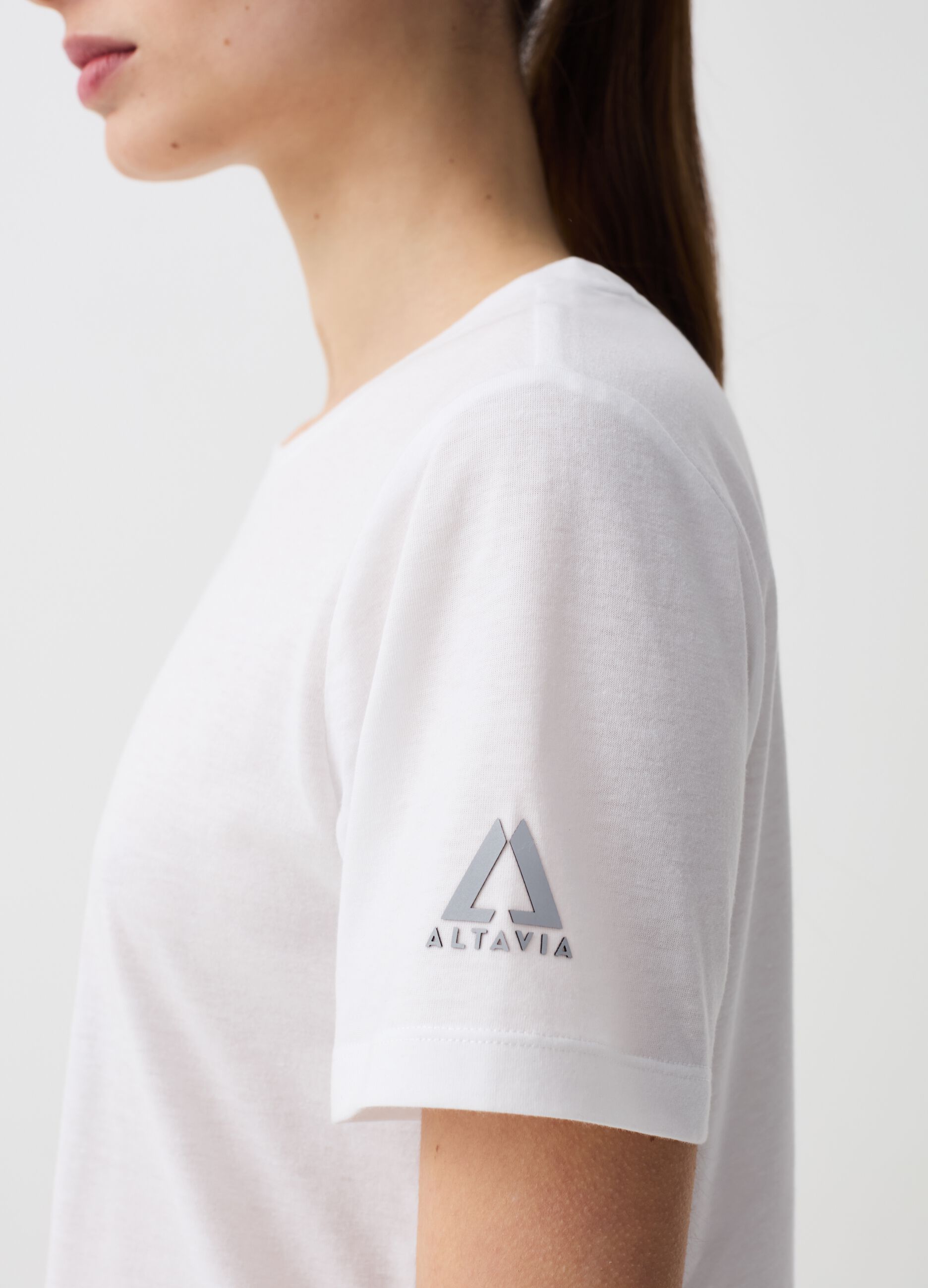 T-shirt con stampa Altavia by Deborah Compagnoni
