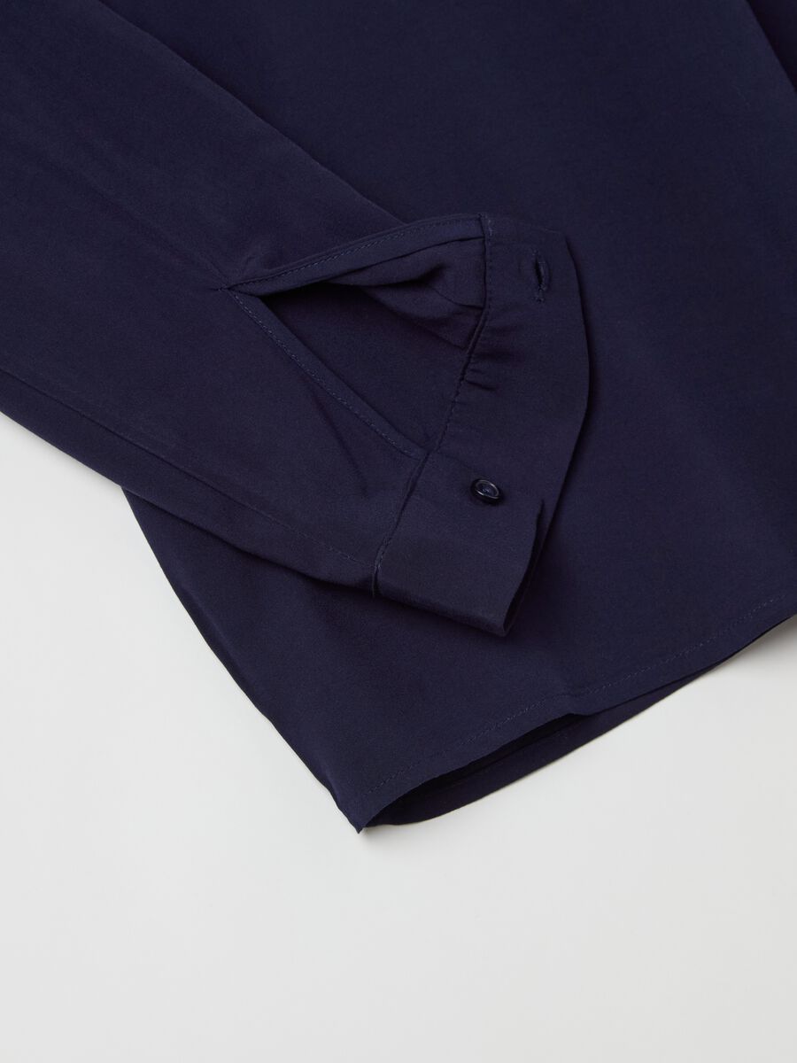 Viscose blouse with V neck_5