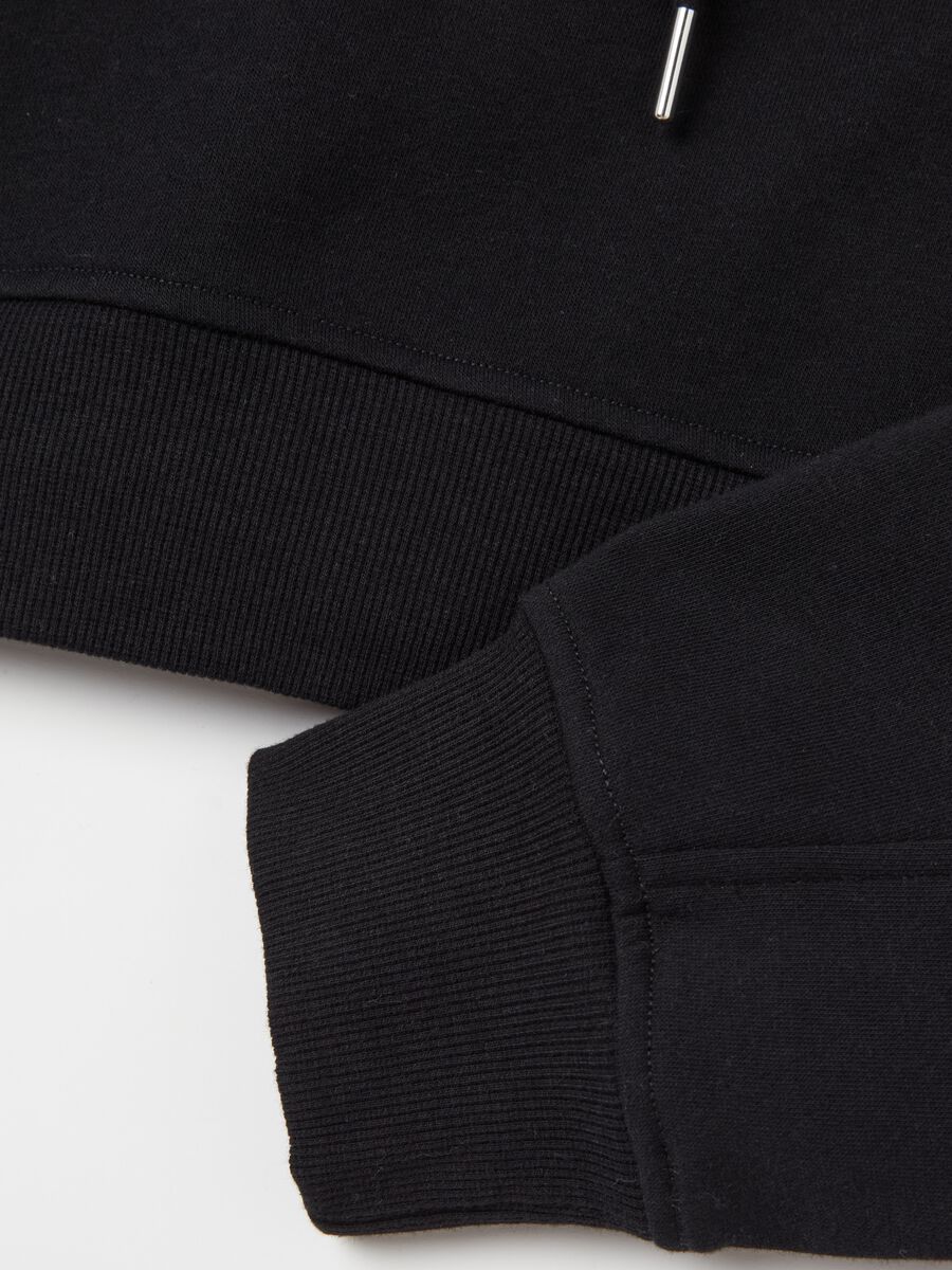 Crop sweatshirt with hood_5