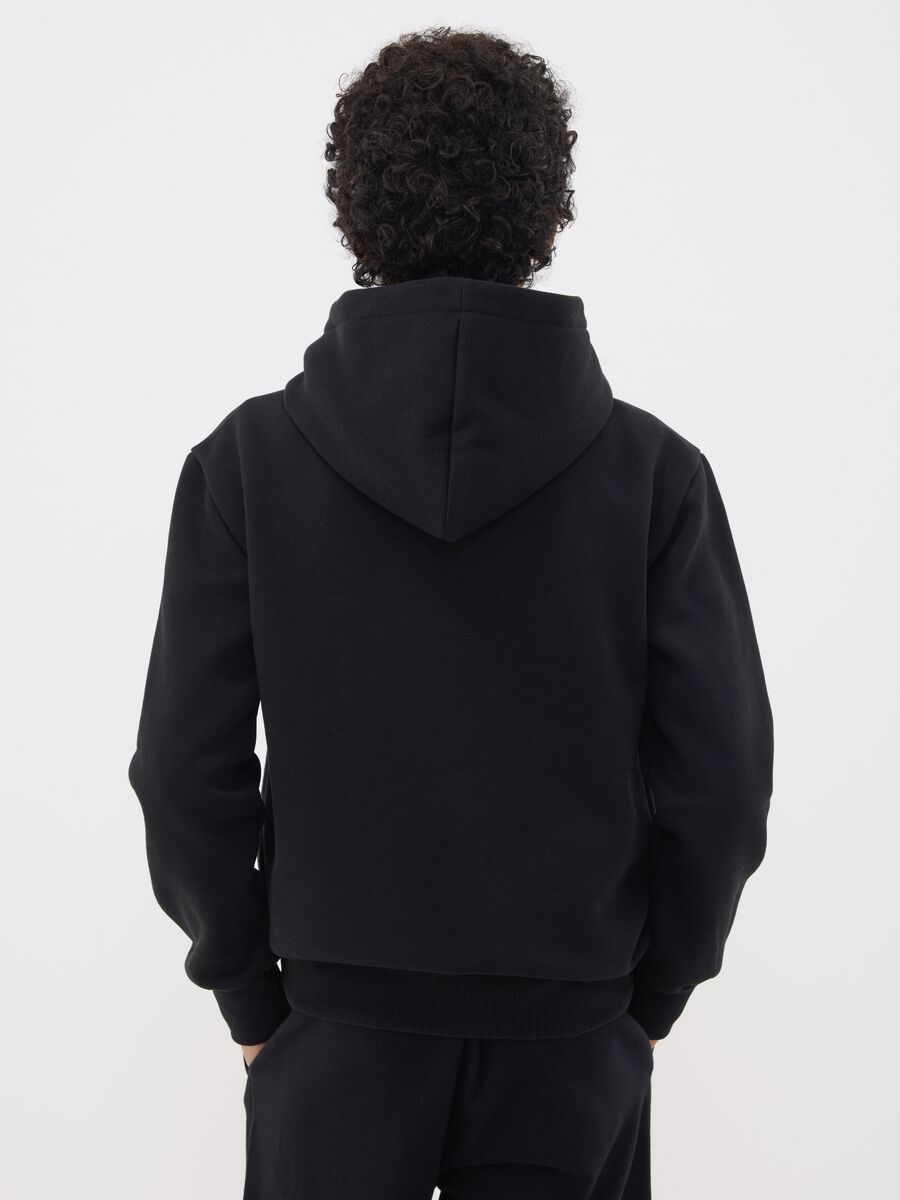 Black cotton-blend hoodie with Brooklyn Nets print for boys_2