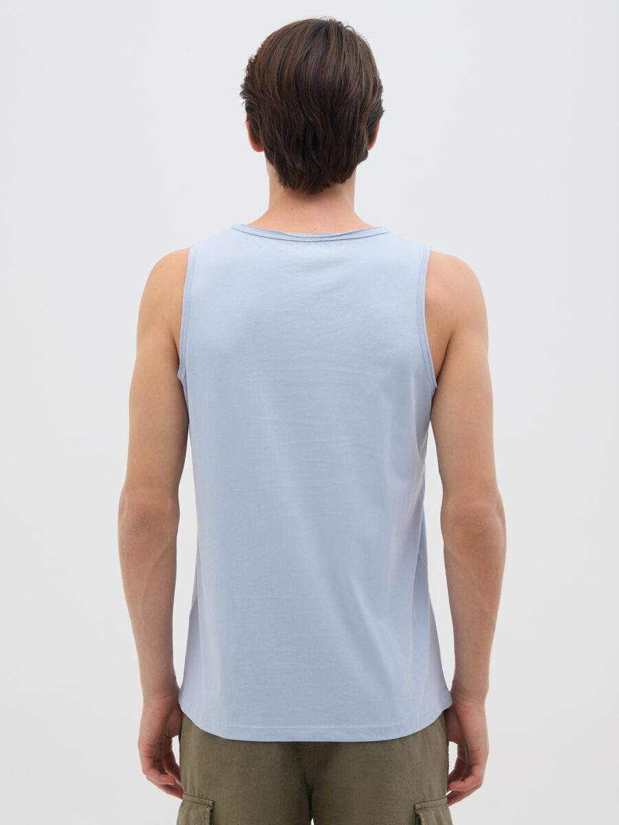 Men's light blue pure cotton regular fit tank top_3
