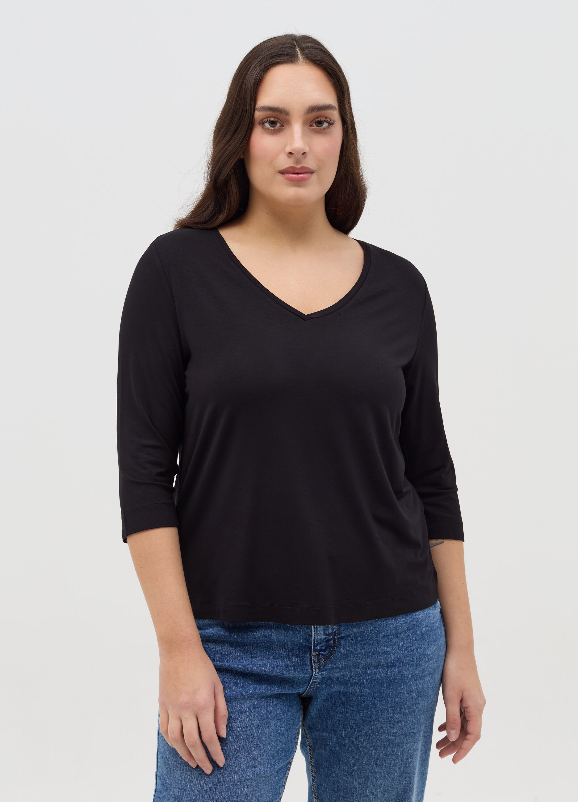 T-shirt con scollo a V Curvy