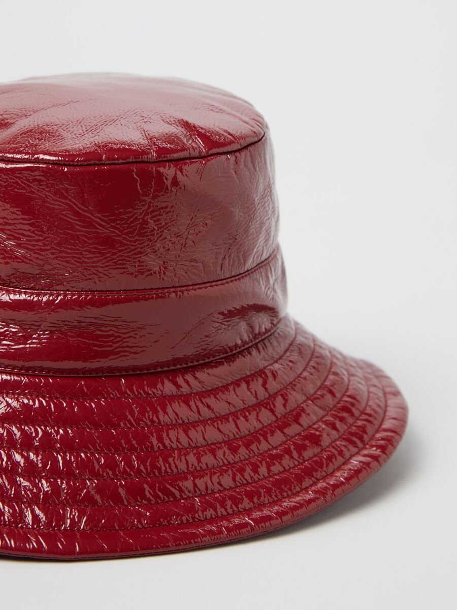 Cappello alla pescatora effetto lucido_1