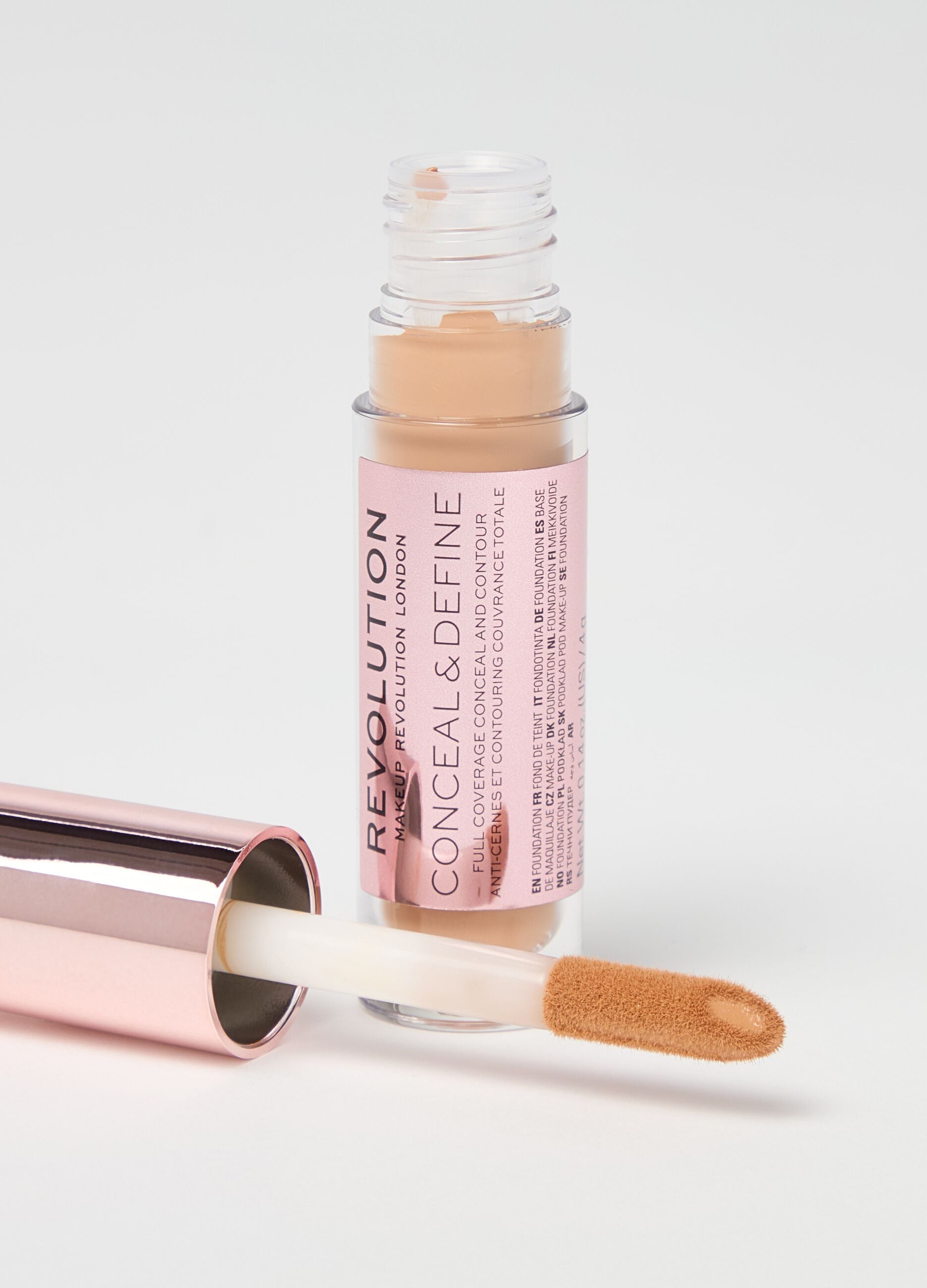 Conceal & Define concealer C10.5