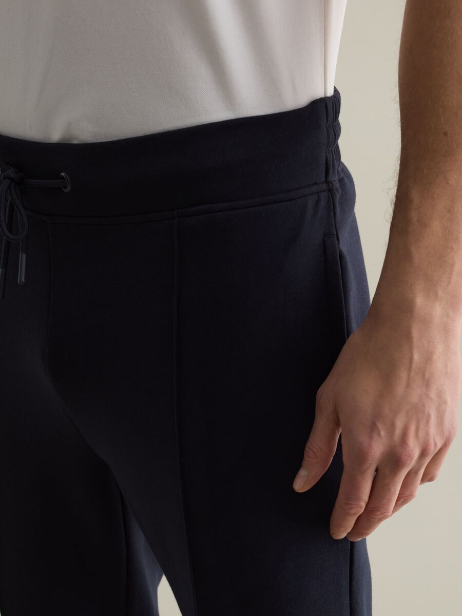 Technical fabric joggers with drawstring_2