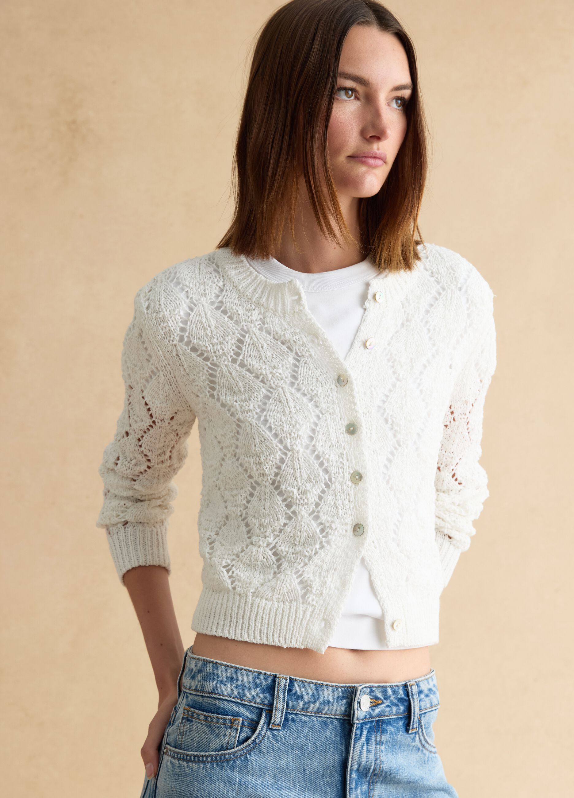 White cotton blend cardigan with regular fit and knitted pattern
