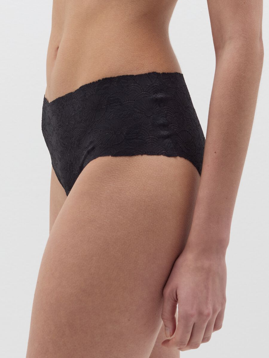 French knickers in lace with geometric motif_3