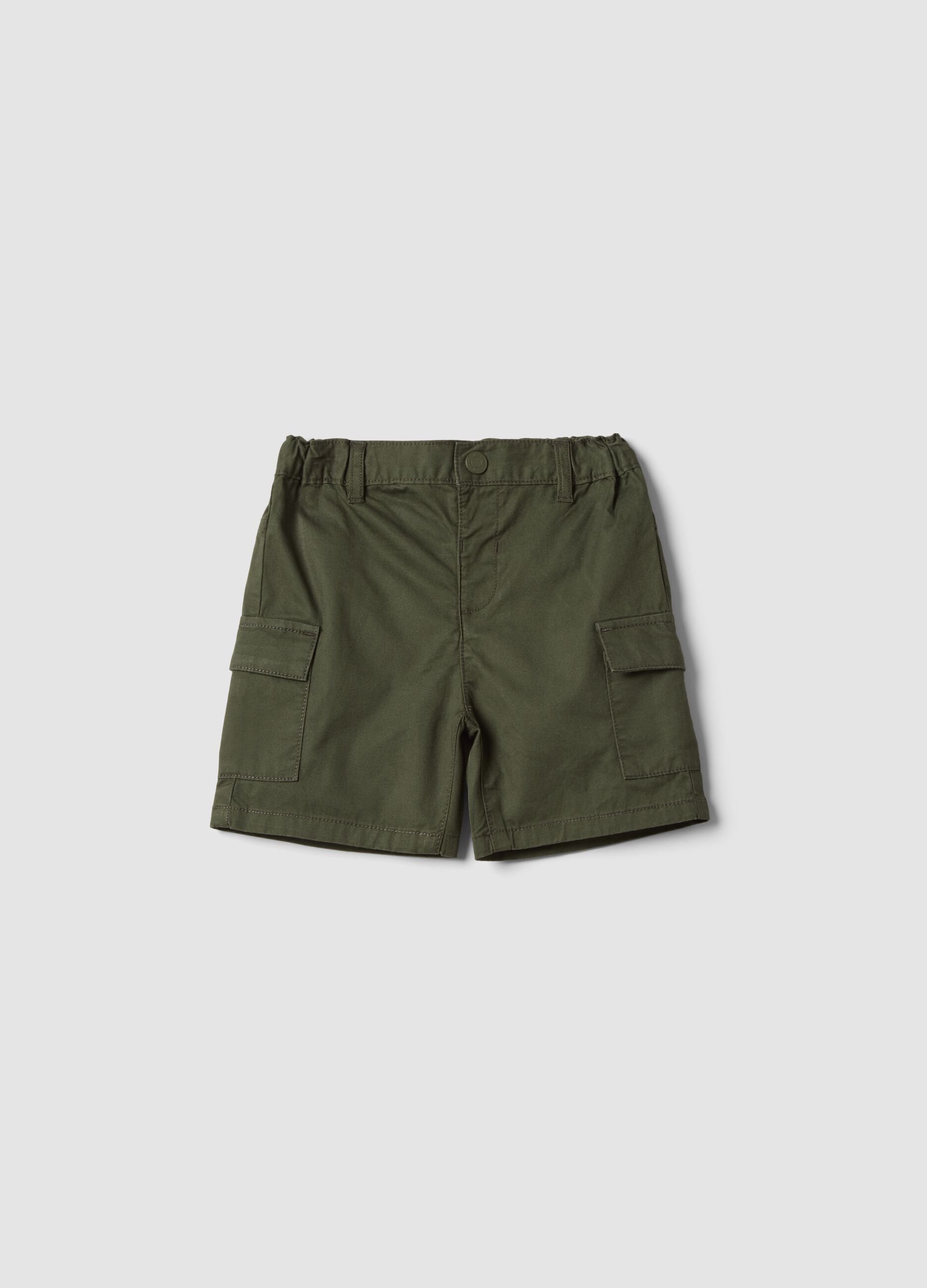 Green pure cotton cargo shorts for boys, regular fit