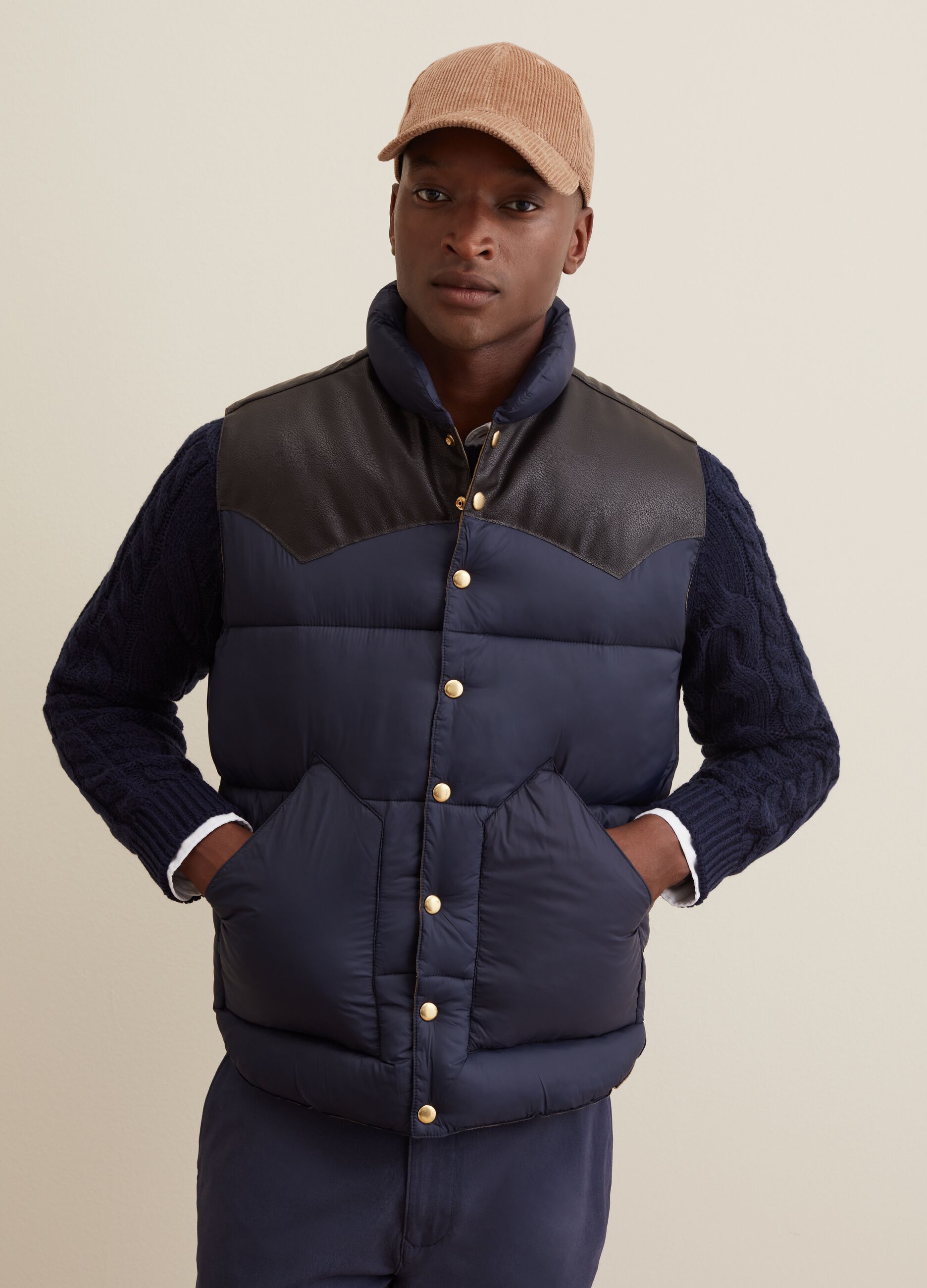 Gilet trapuntato a collo alto_0