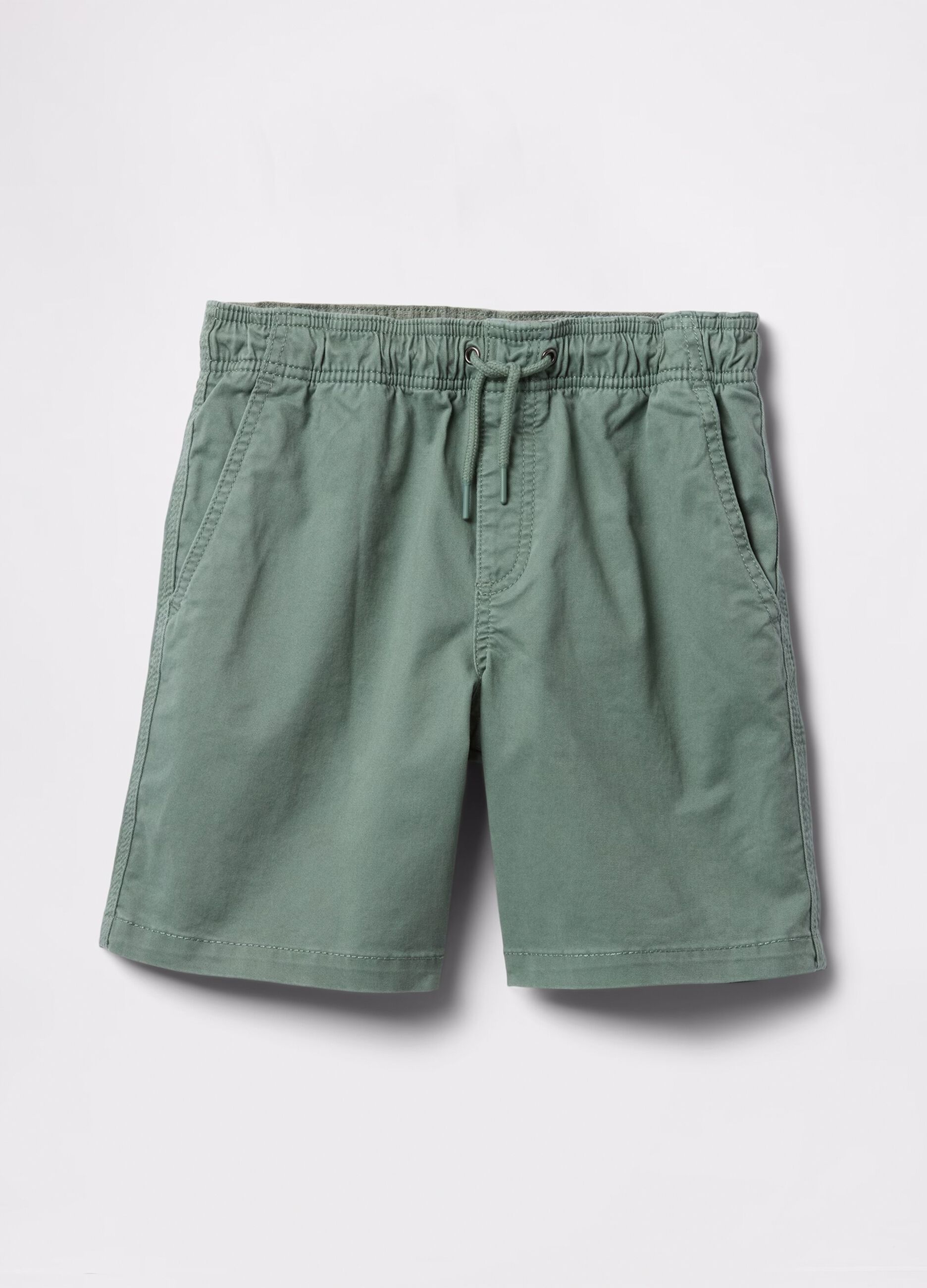 Green shorts in stretch cotton