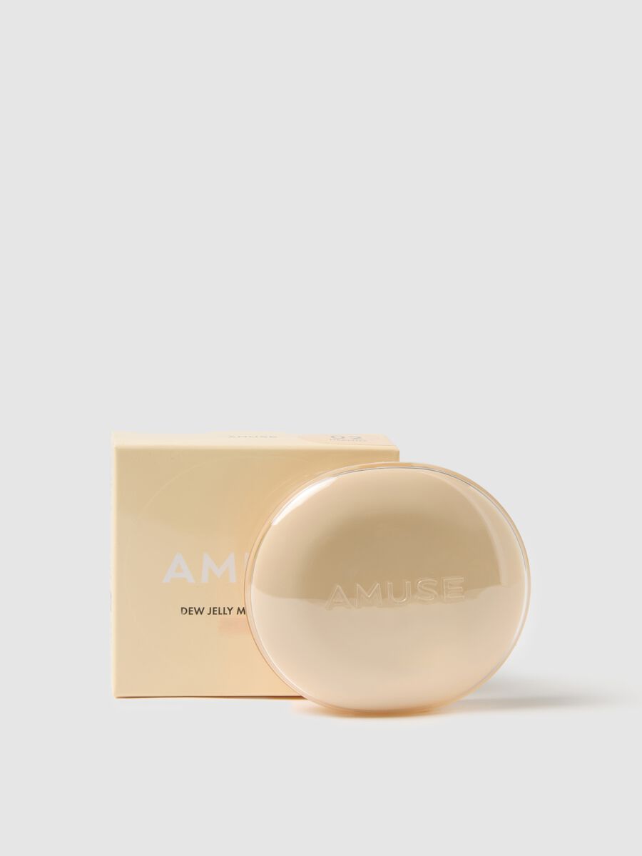 Cushion foundation with "dew barrier" effect, for luminous and even skin at any time of the day thanks to patented anti-pollution technology._2