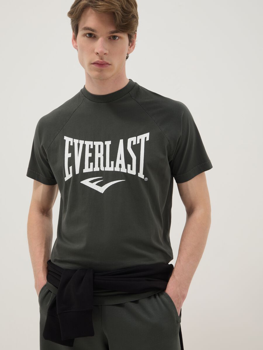 Black pure cotton regular fit t-shirt with Everlast logo_0