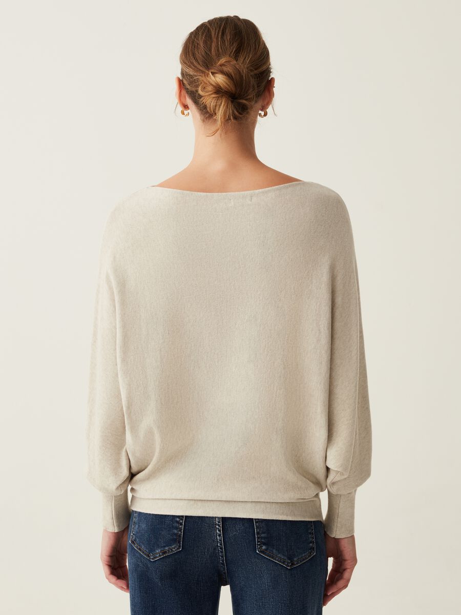 Maglia oversize con scollo a barca_2