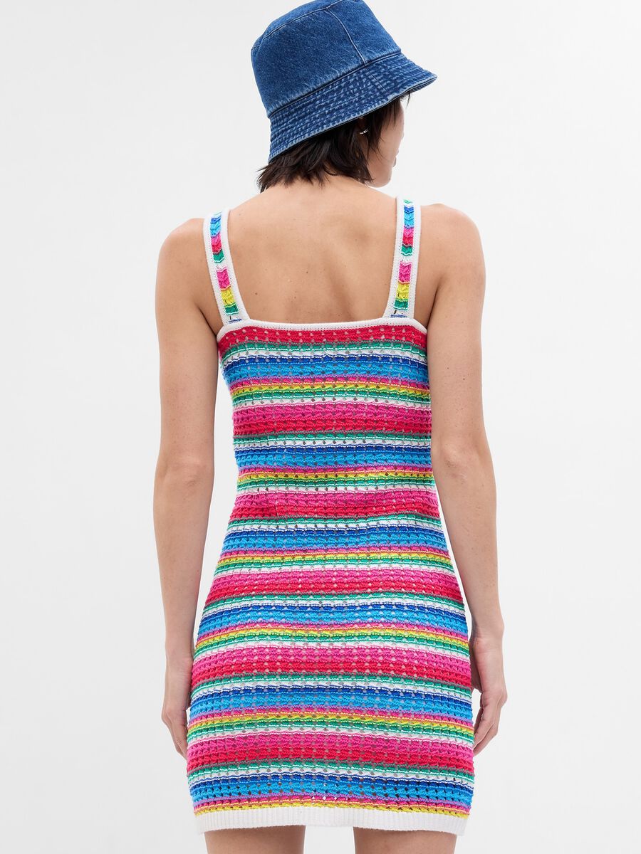 Short crochet dress with multicoloured stripes_1
