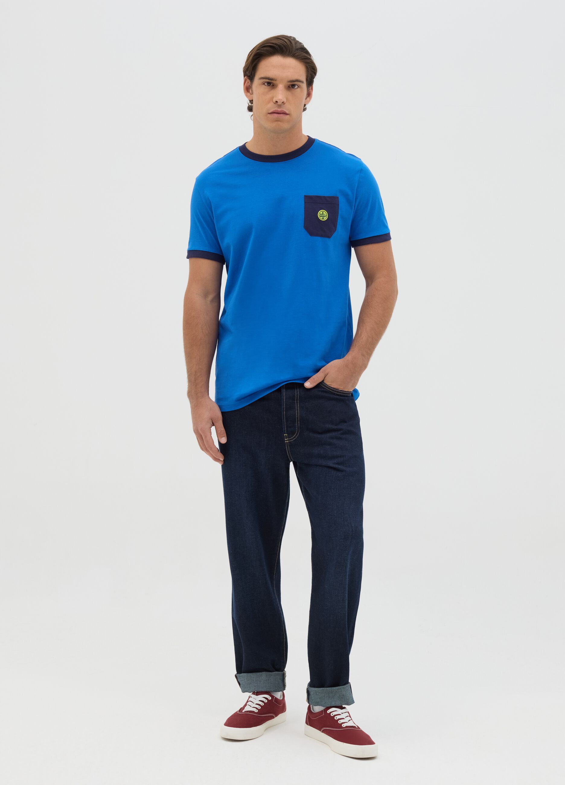 Blue T-shirt with pocket and contrasting details