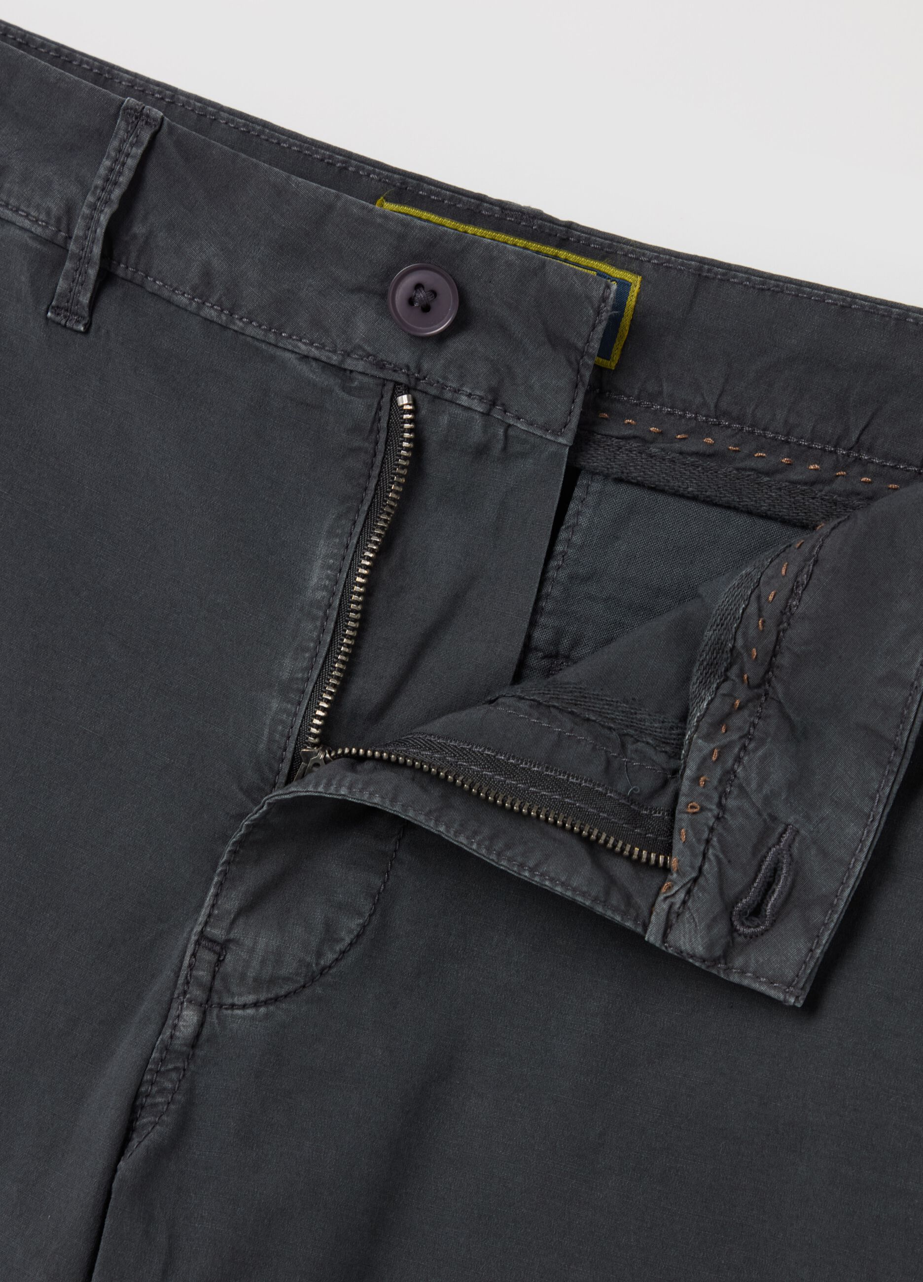 Chino trousers in poplin