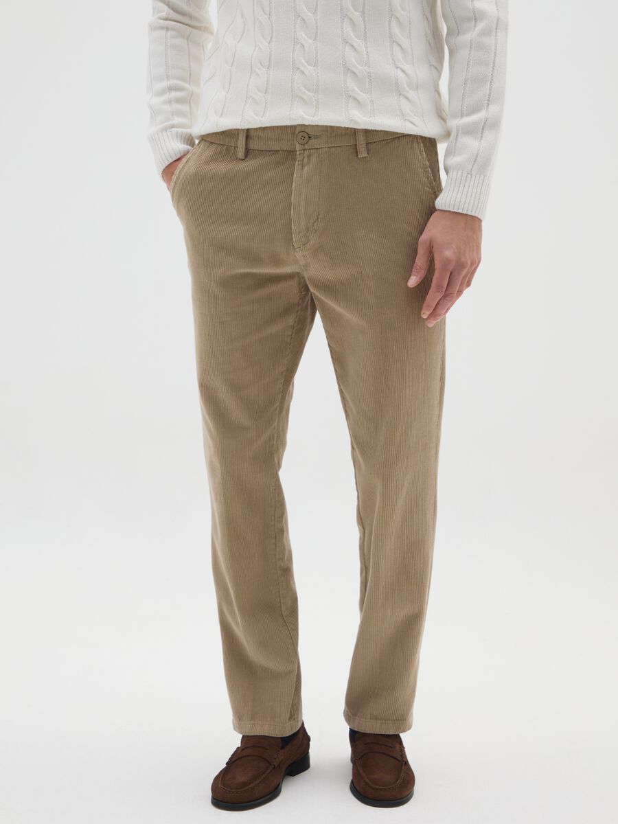 Beige chino trousers in pure cotton with regular fit and fine ribbing_1