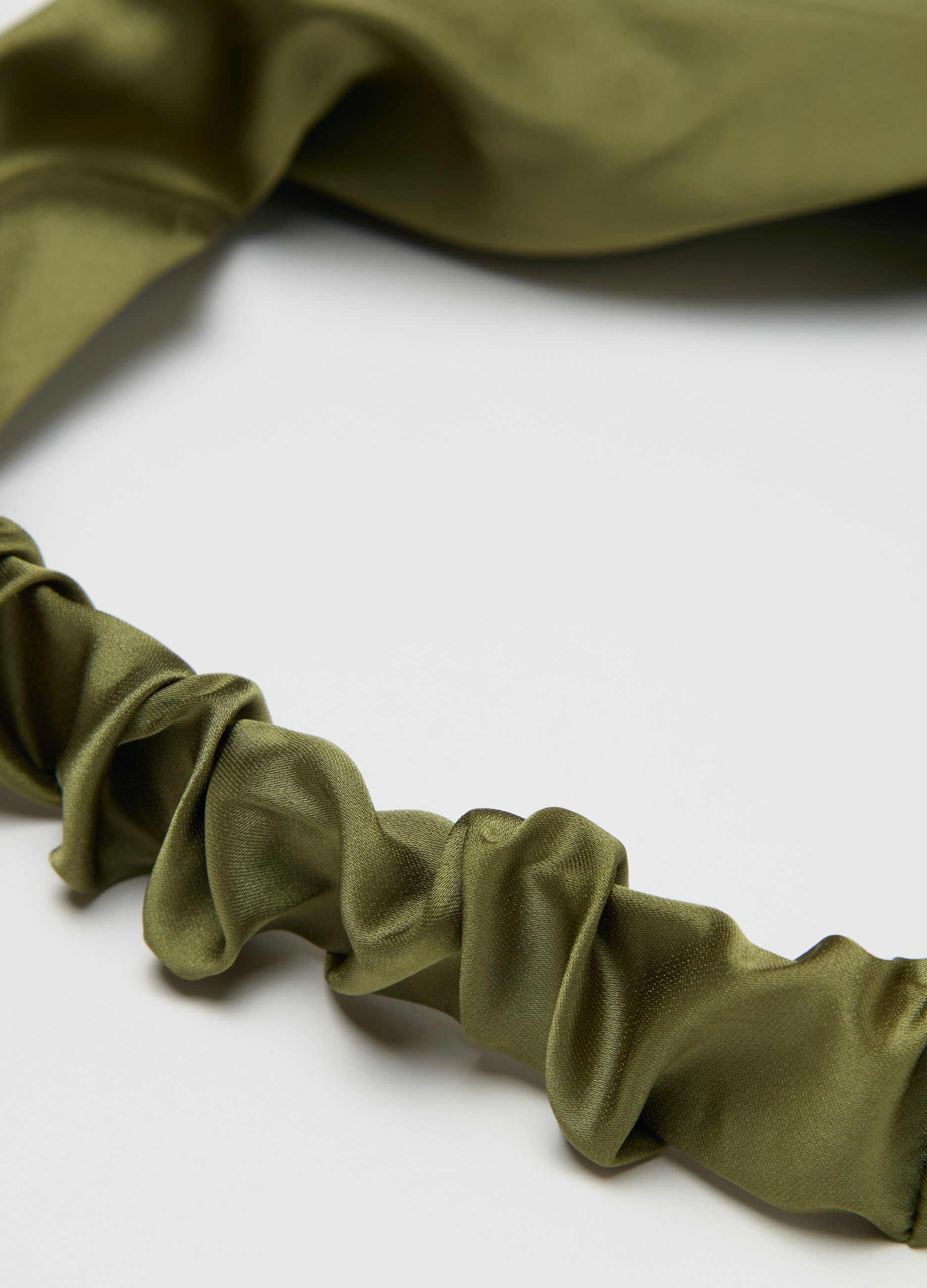 Satin headband with knot