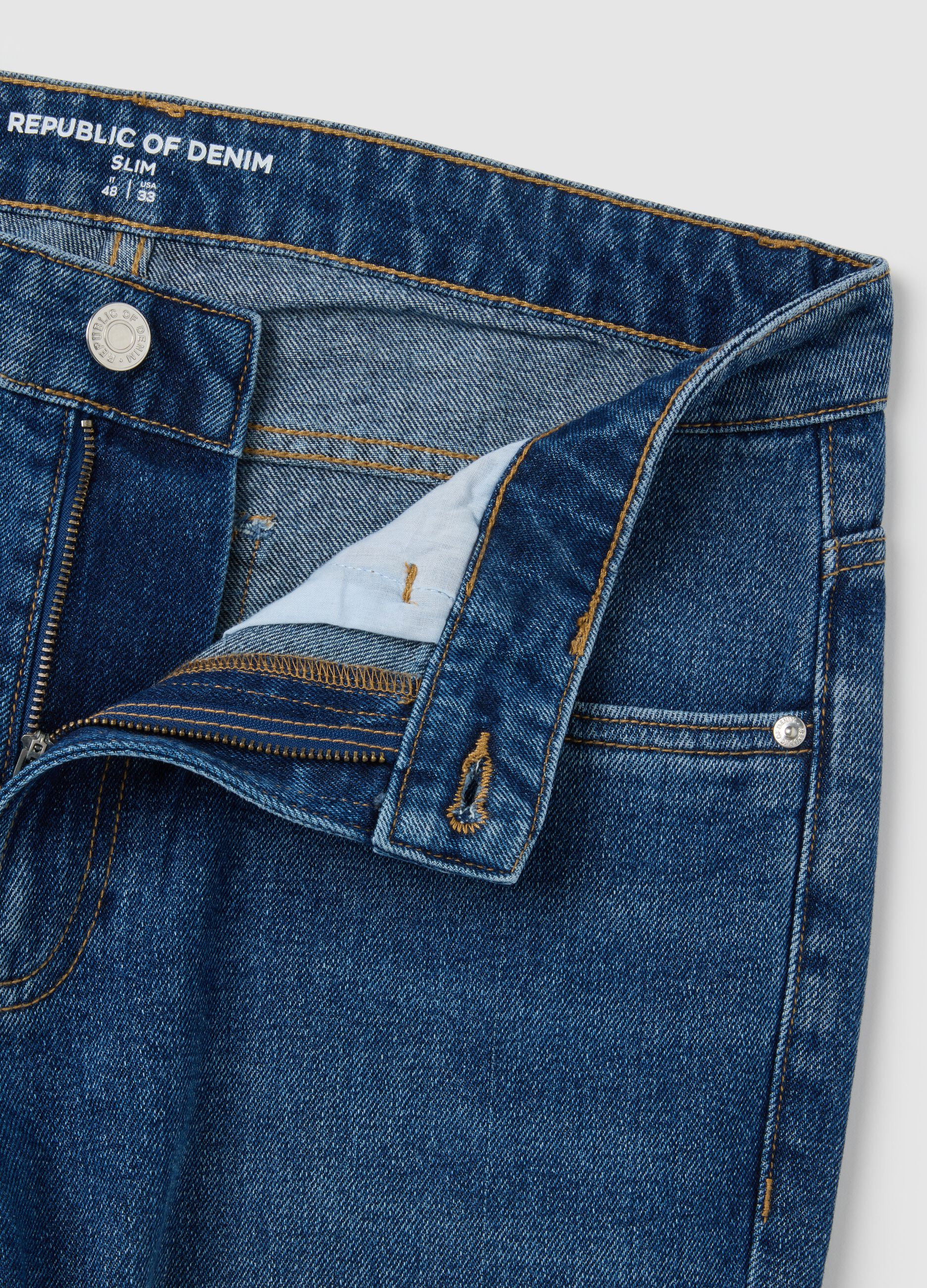 Blue denim jeans in cotton blend slim fit