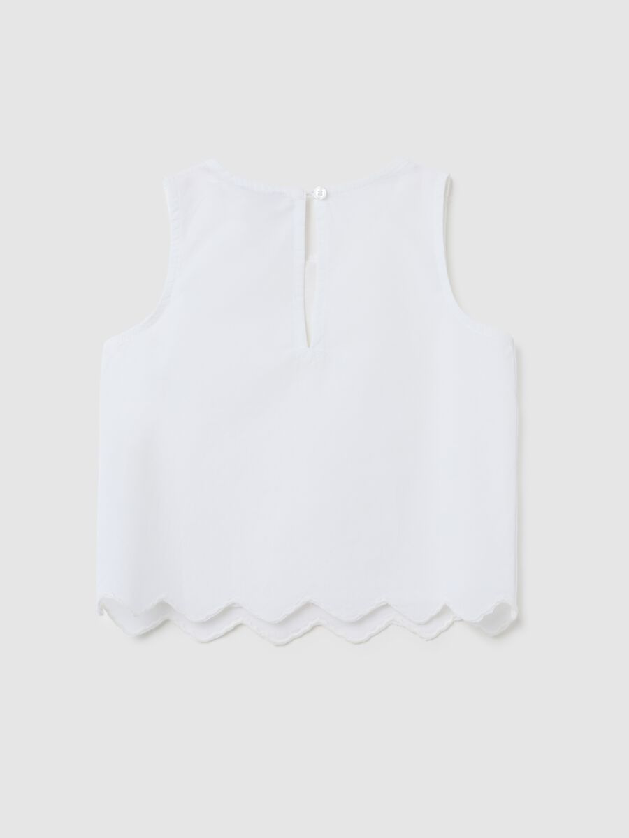 Top da bambina in puro cotone bianco regular fit con ricami_1