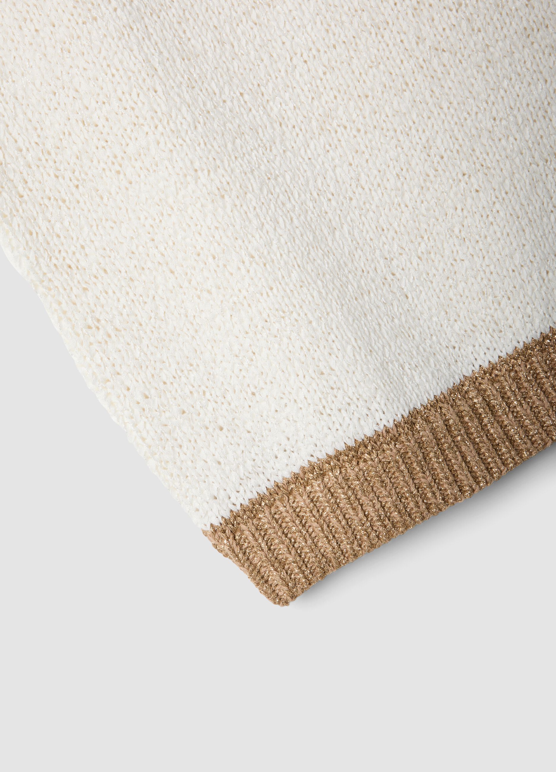 White cotton-blend top