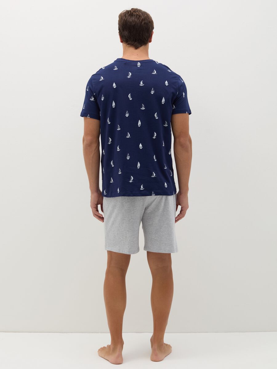 Short pyjamas in cotton with sail boats print_2