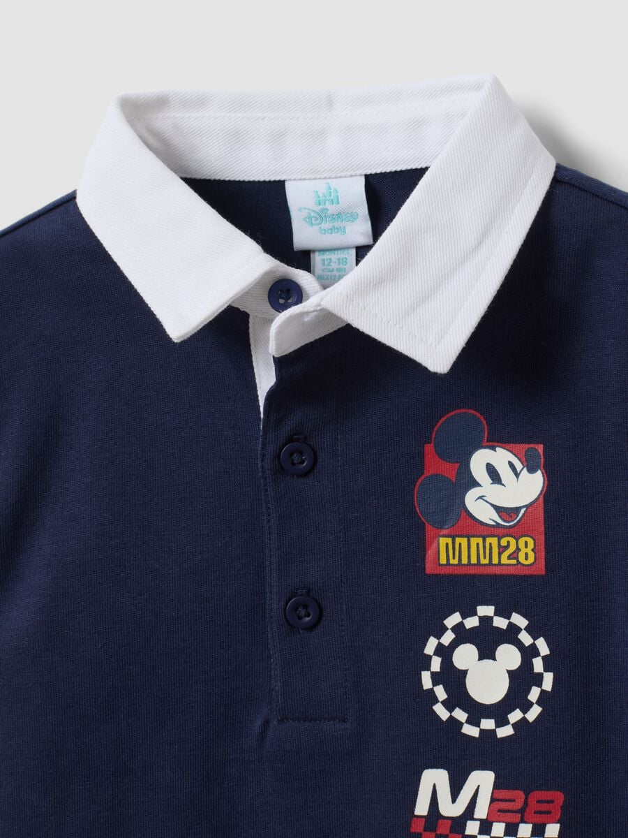 Polo blu in puro cotone organico con stampe Mickey & Friends per bimbo_2