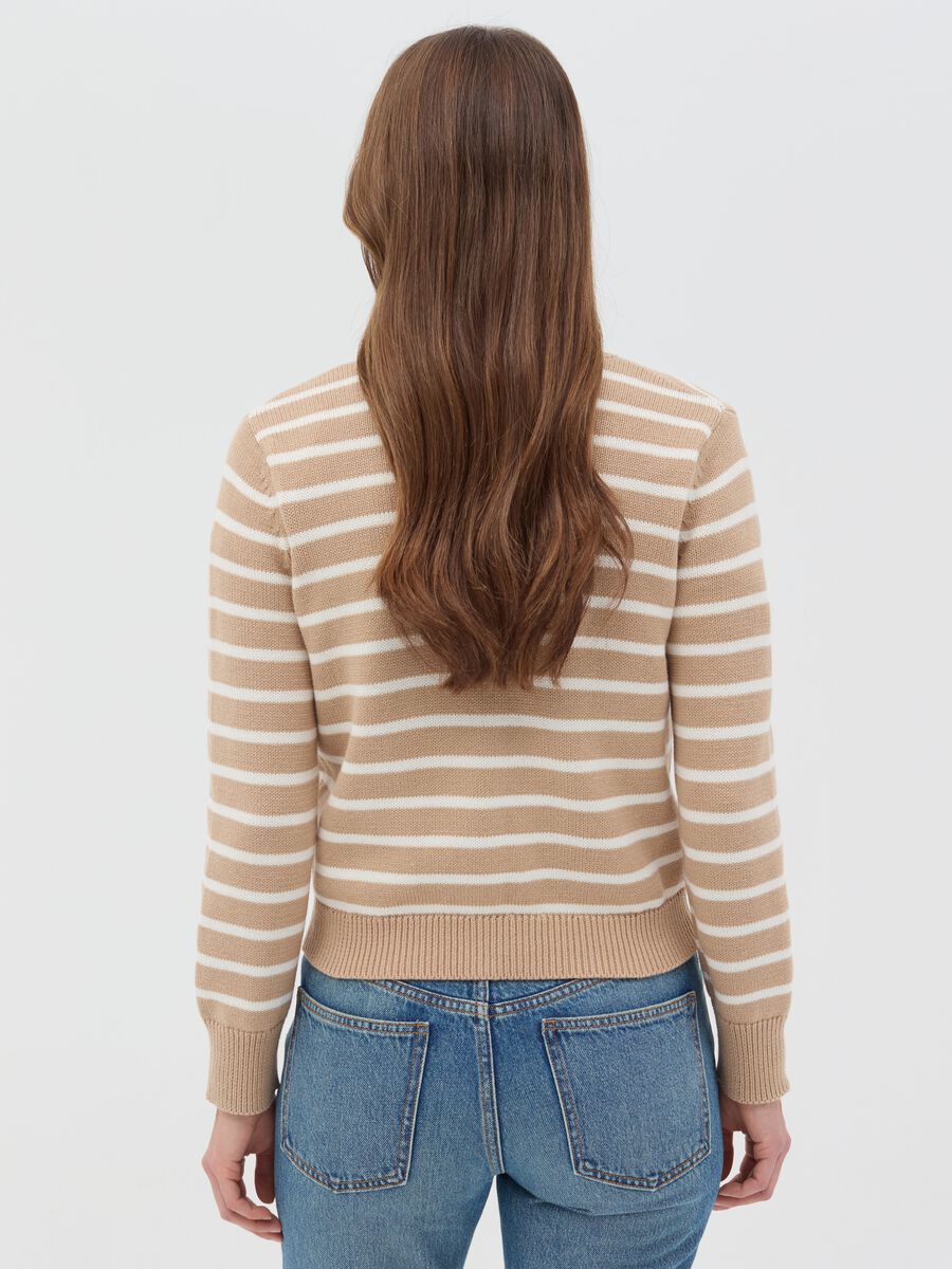Striped cardigan with gold-coloured buttons_3