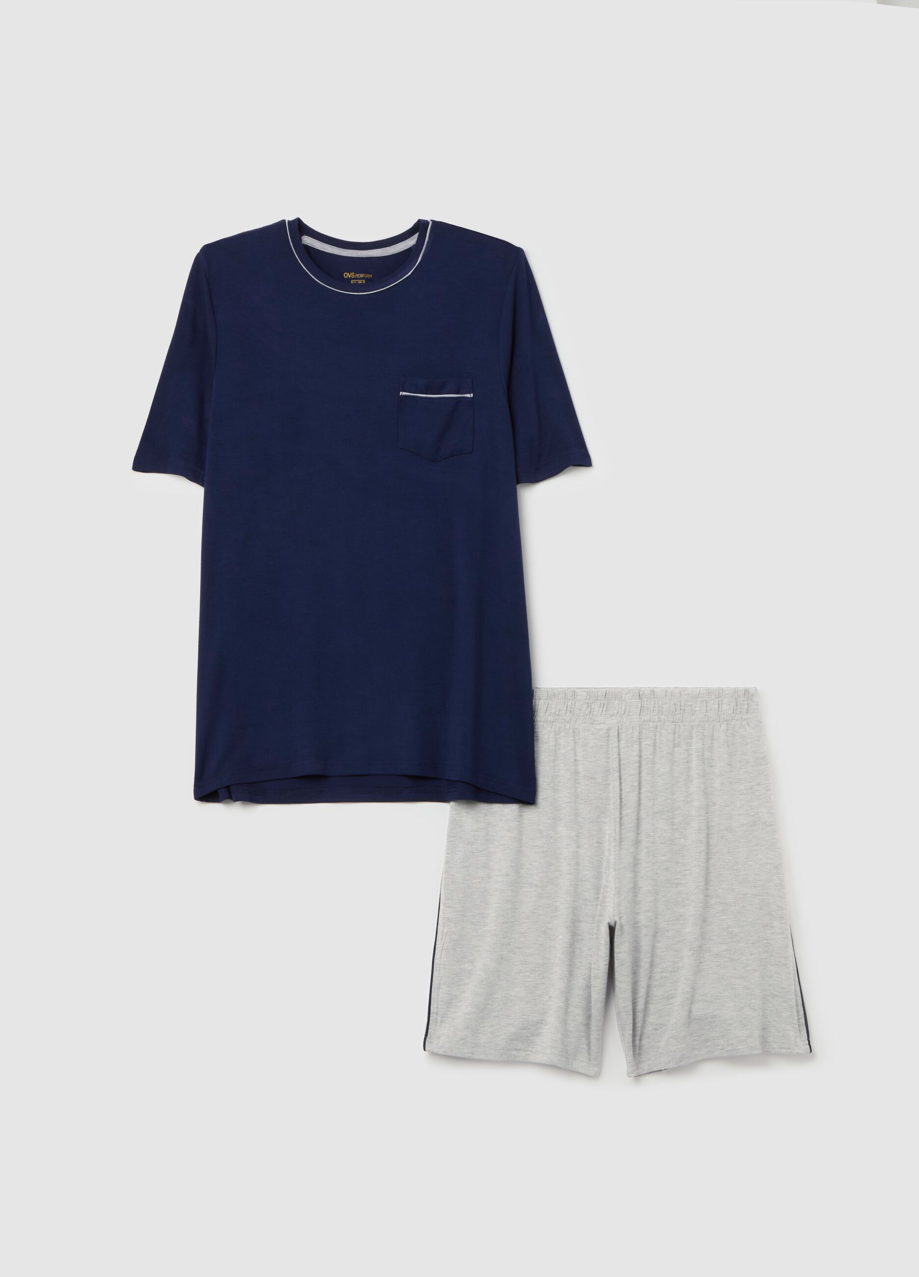 Short pyjamas with contrasting piping