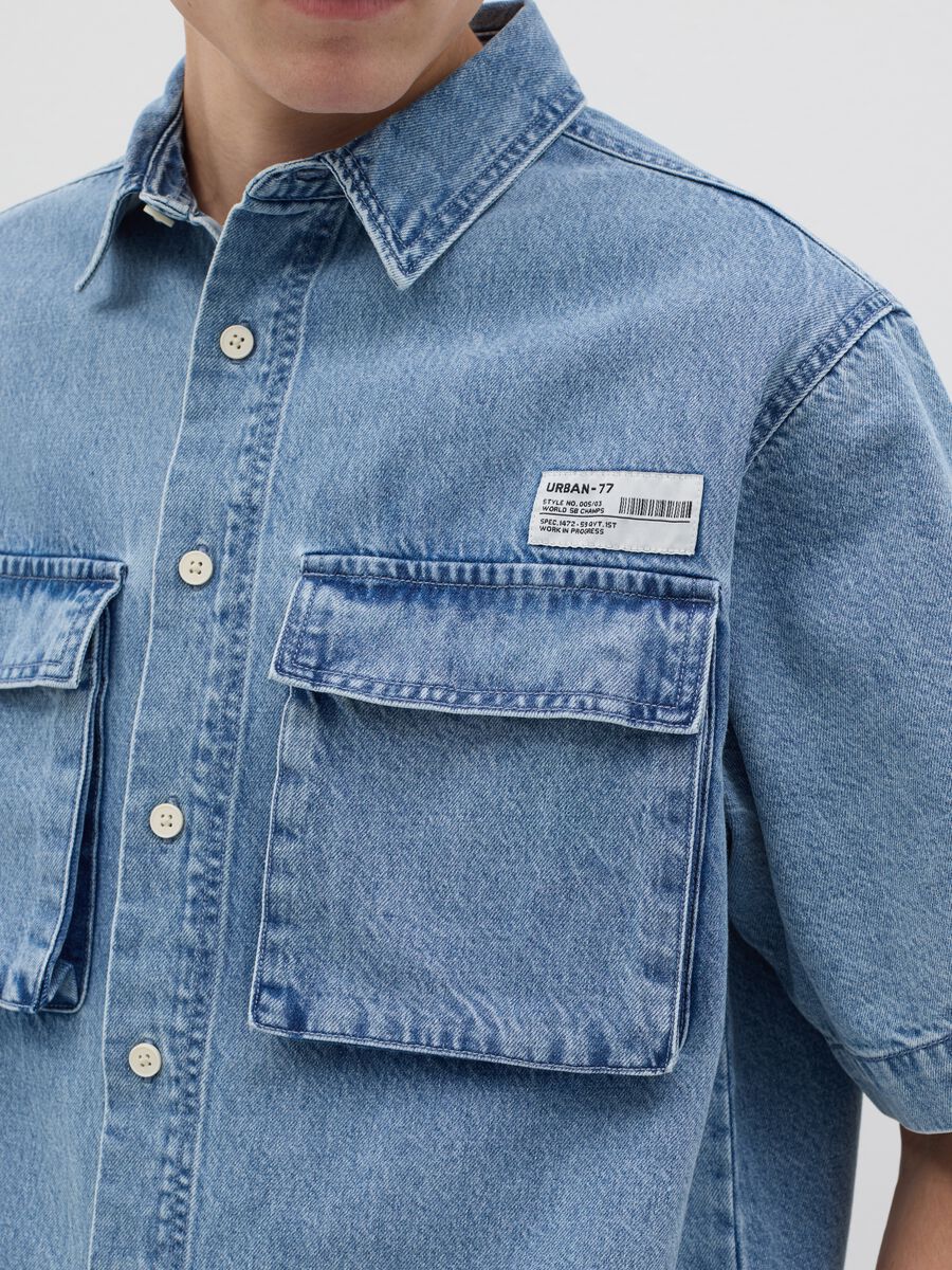 Short-sleeved denim shirt_3