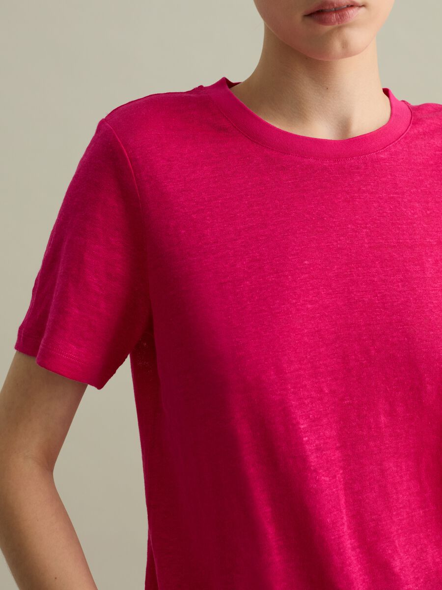 Linen T-shirt with round neck_2