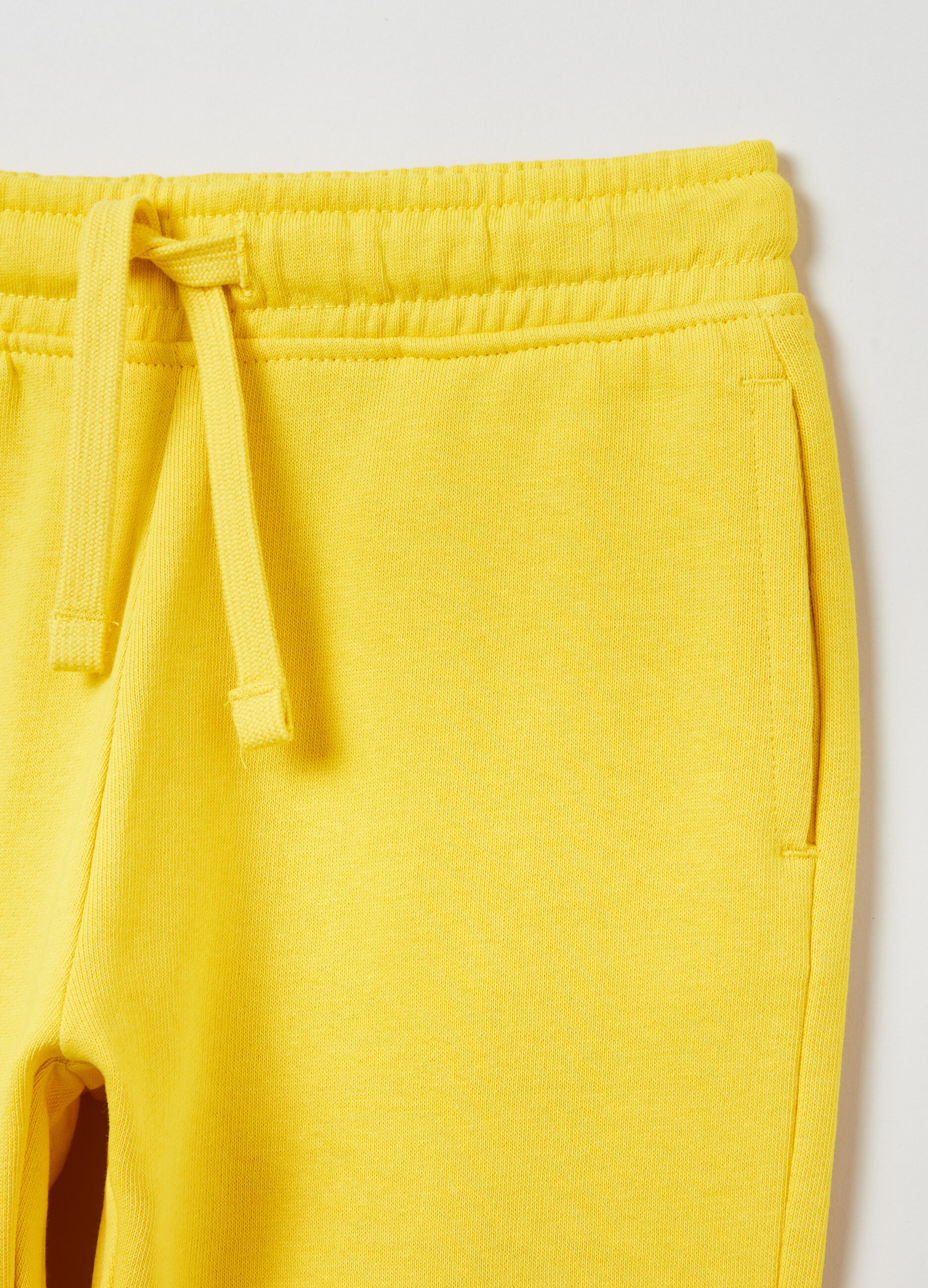 Pantaloni gialli bambino 2025
