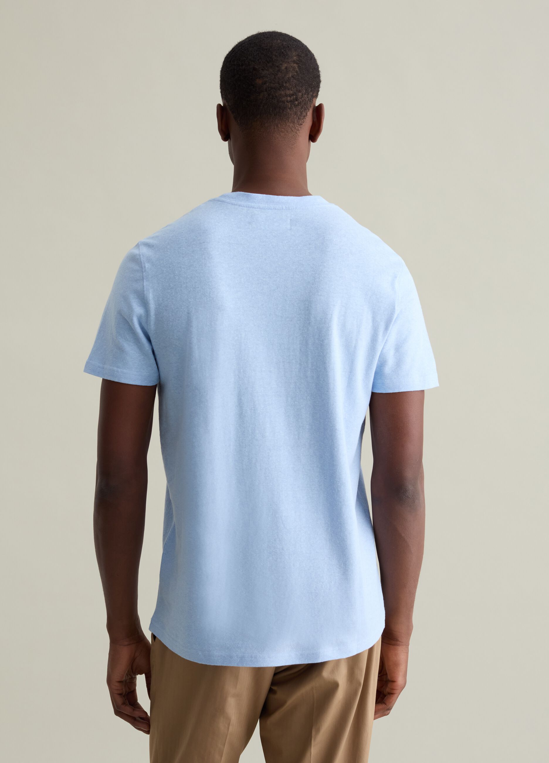 T-shirt with round neck in linen and cotton