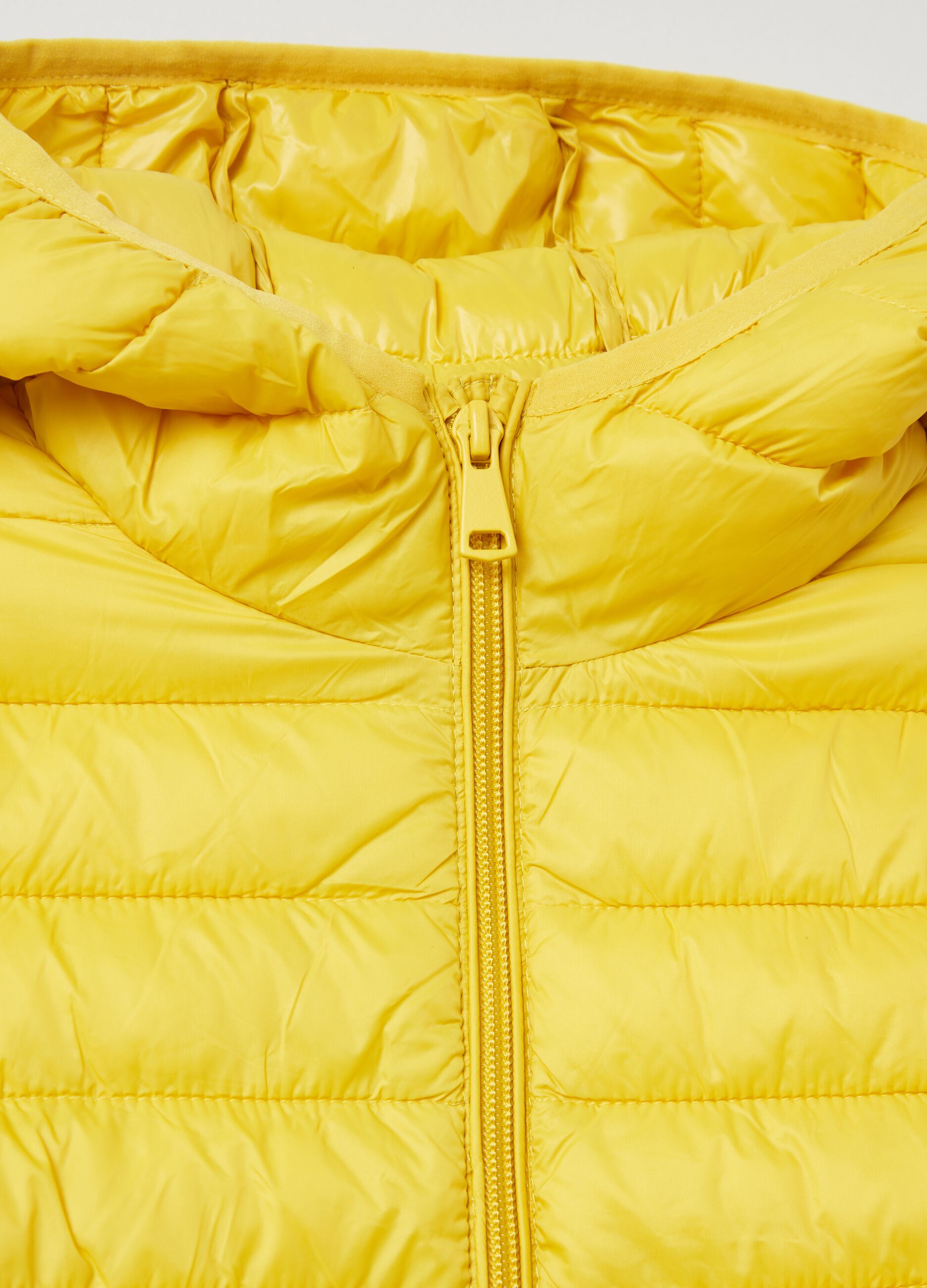 Piumino ultralight con cappuccio_2