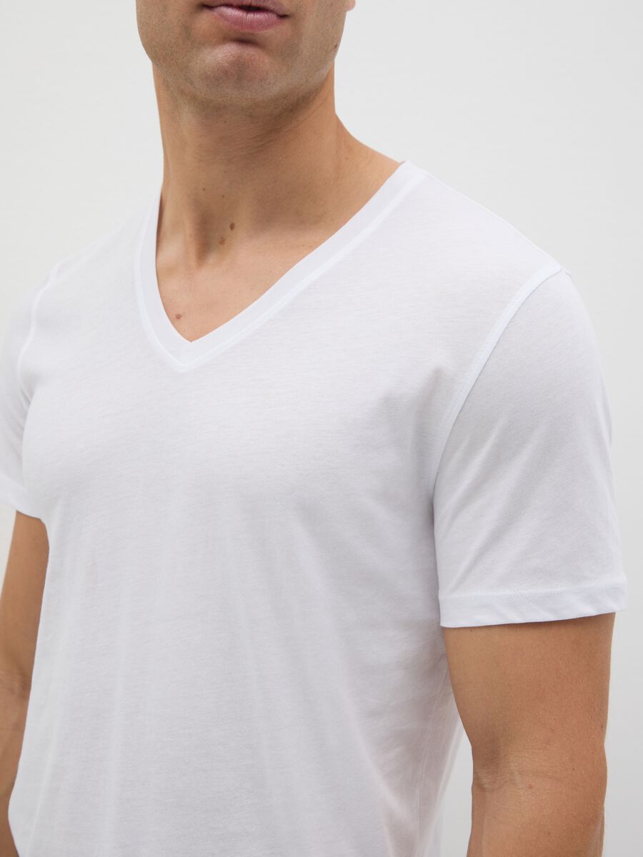 Men's White Regular Fit Pure Cotton T-shirt_2