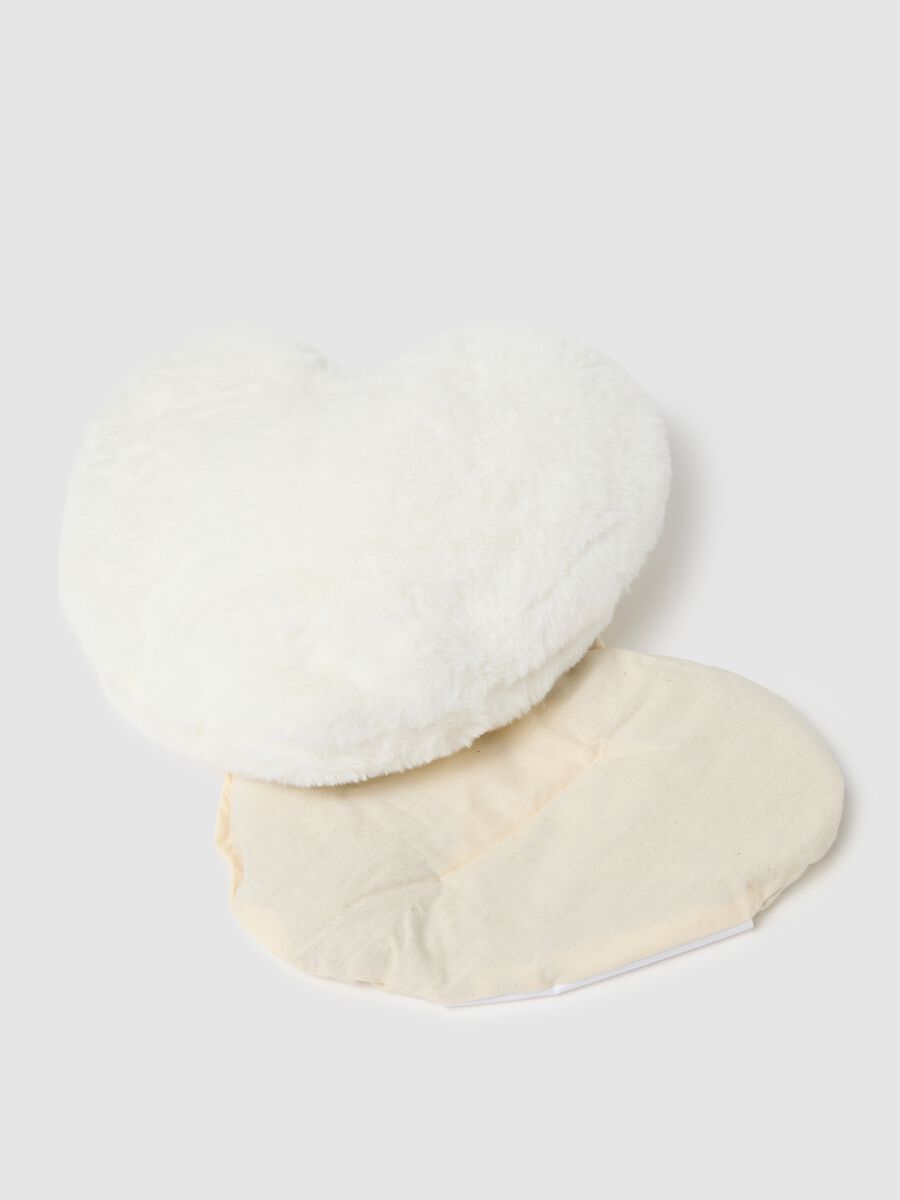 White decorative cushion_2