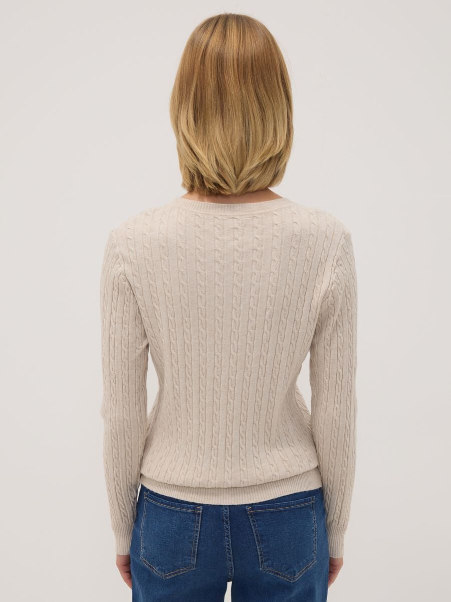 Beige cable-knit viscose-blend jumper, regular fit_3