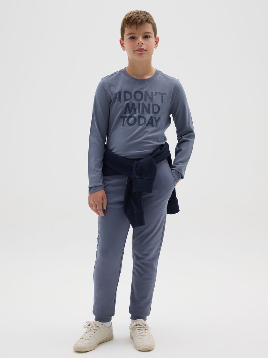 Pantaloni jogger da ragazzo in puro cotone blu regular fit con tasca posteriore_1