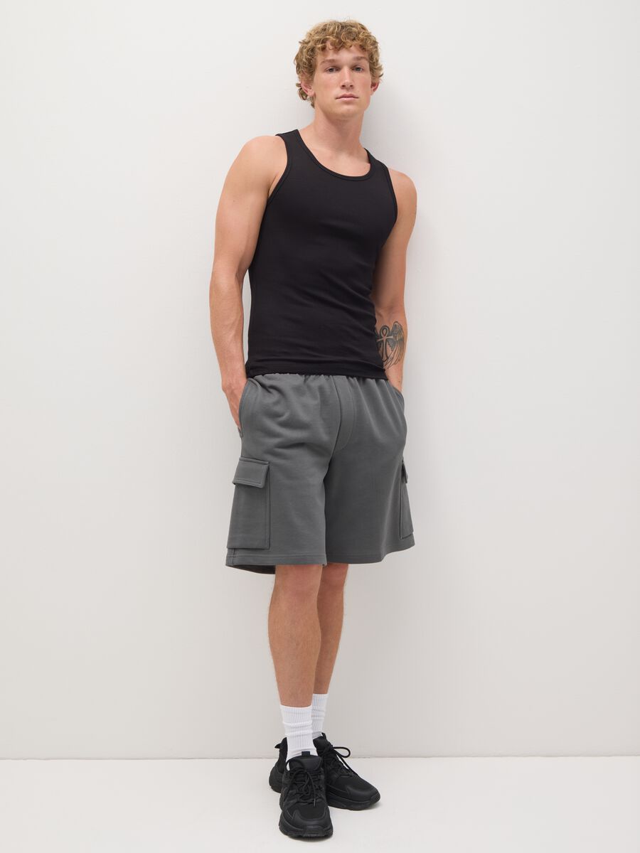 Cargo Bermuda shorts in fleece_0