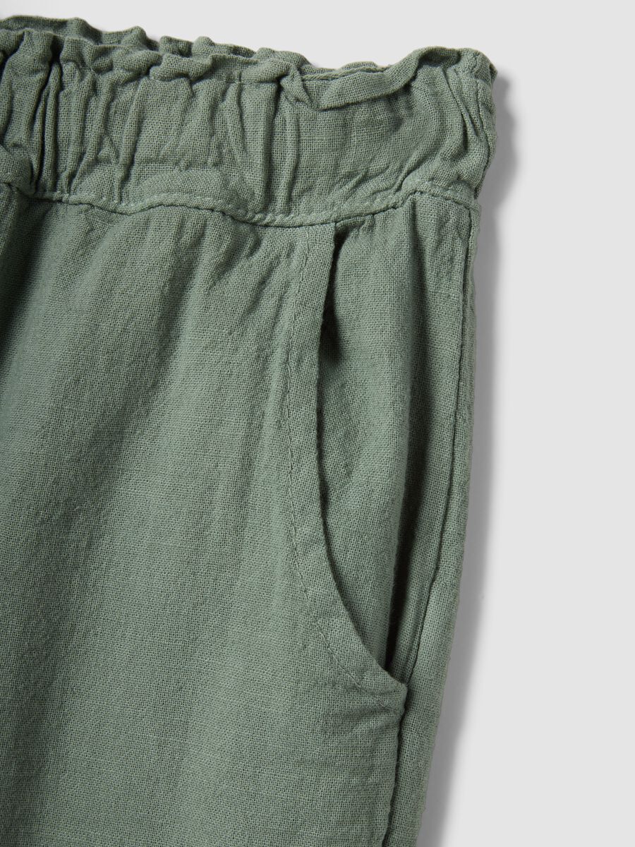 Green linen-cotton blend trousers with elasticated waist, regular fit_5