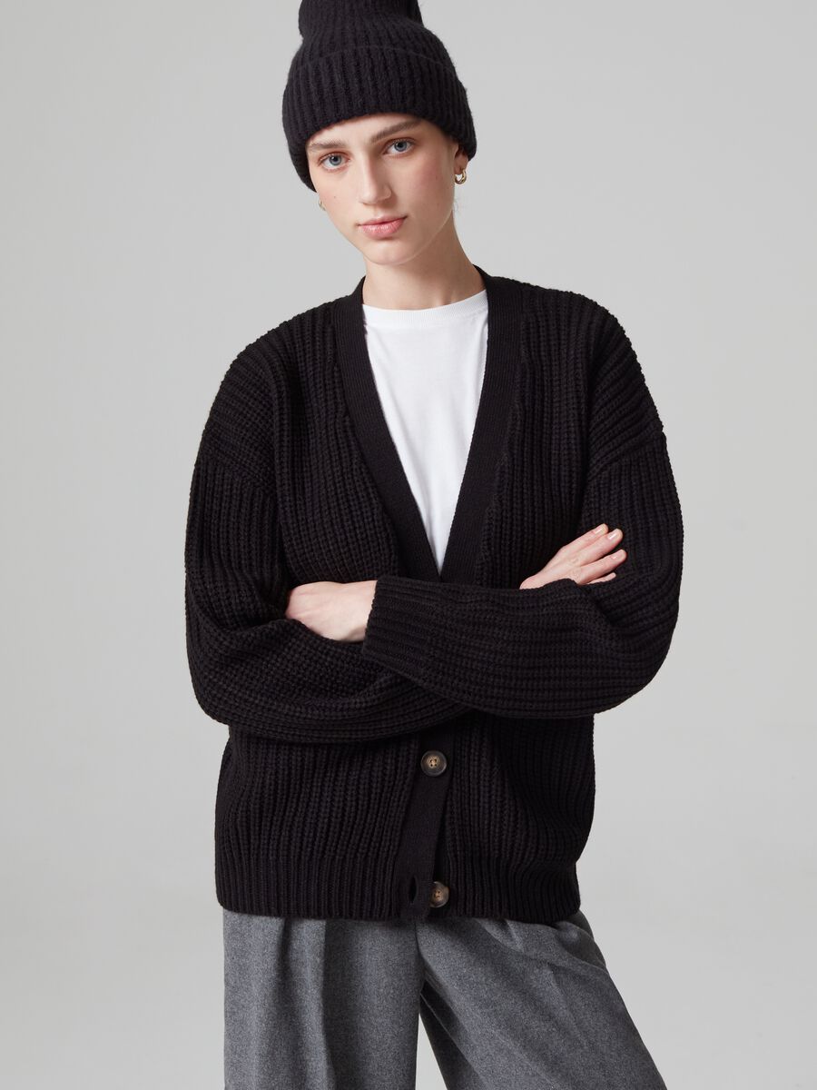Cardigan a coste inglesi con scollo a V_0