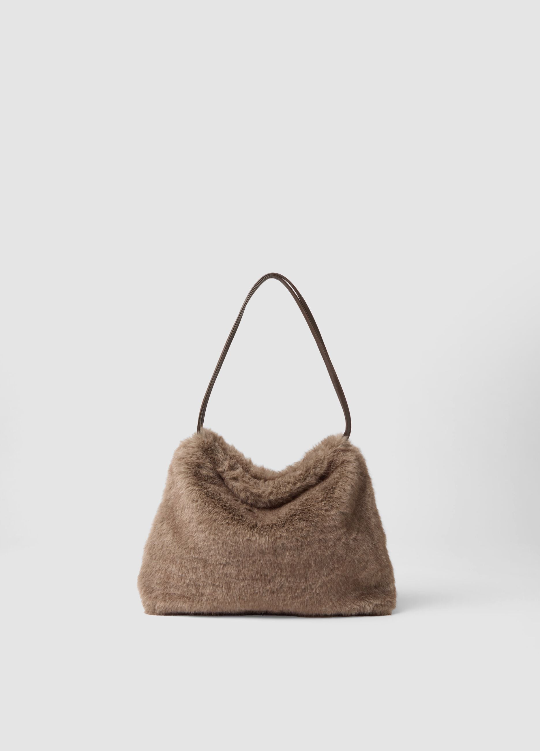 Borsa grigia a spalla con effetto peluche