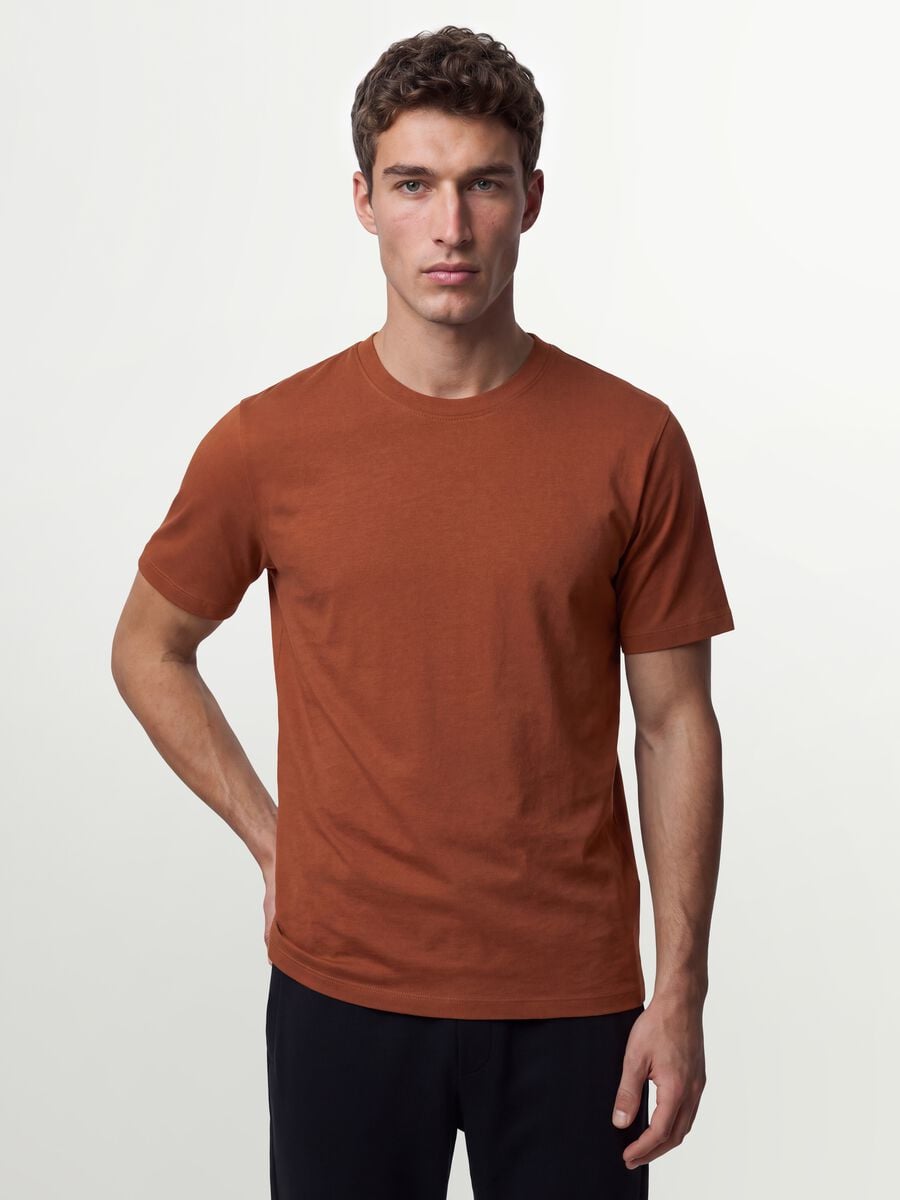 T-shirt marrone in puro cotone organico jersey regular fit_0