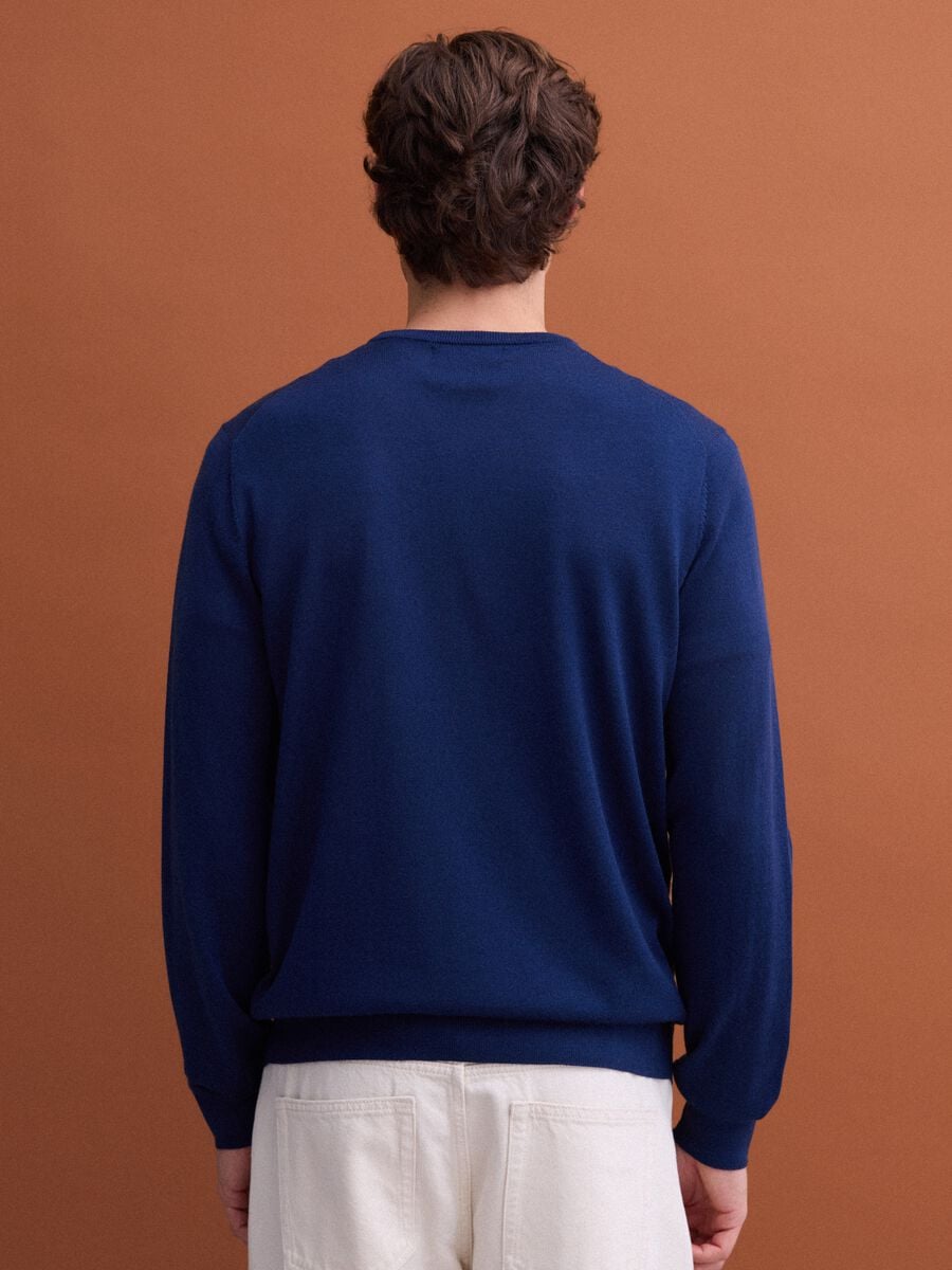 Blue crew-neck jumper in pure merino wool, regular fit_3