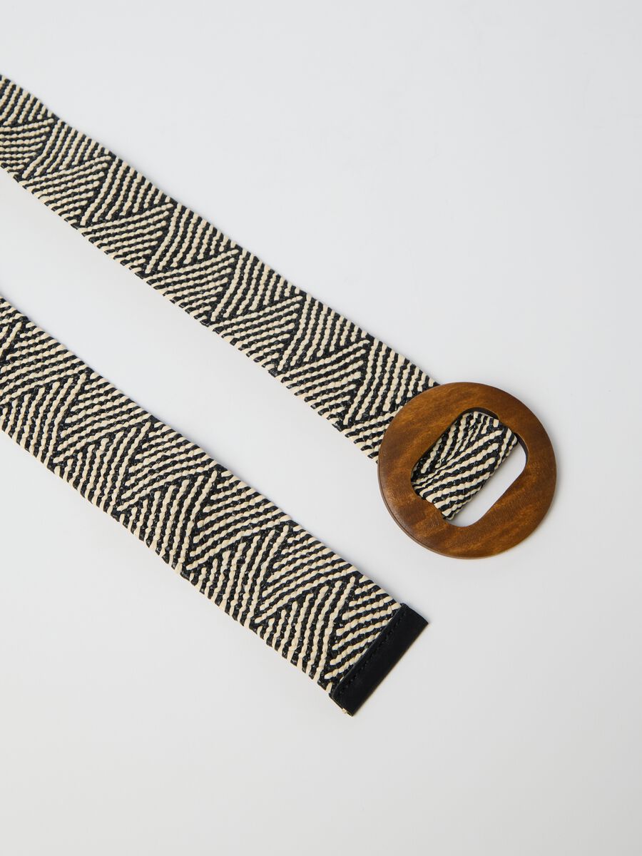 Black and white belt with wooden buckle_1