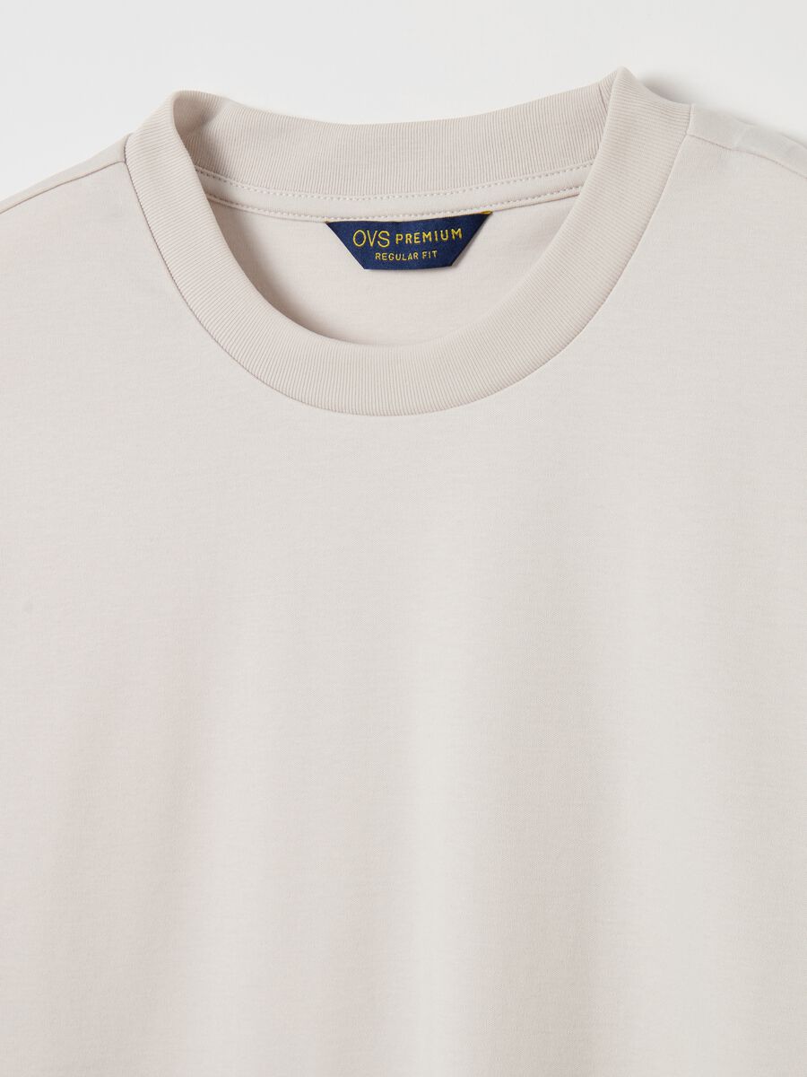 Regular-fit T-shirt with round neck_5