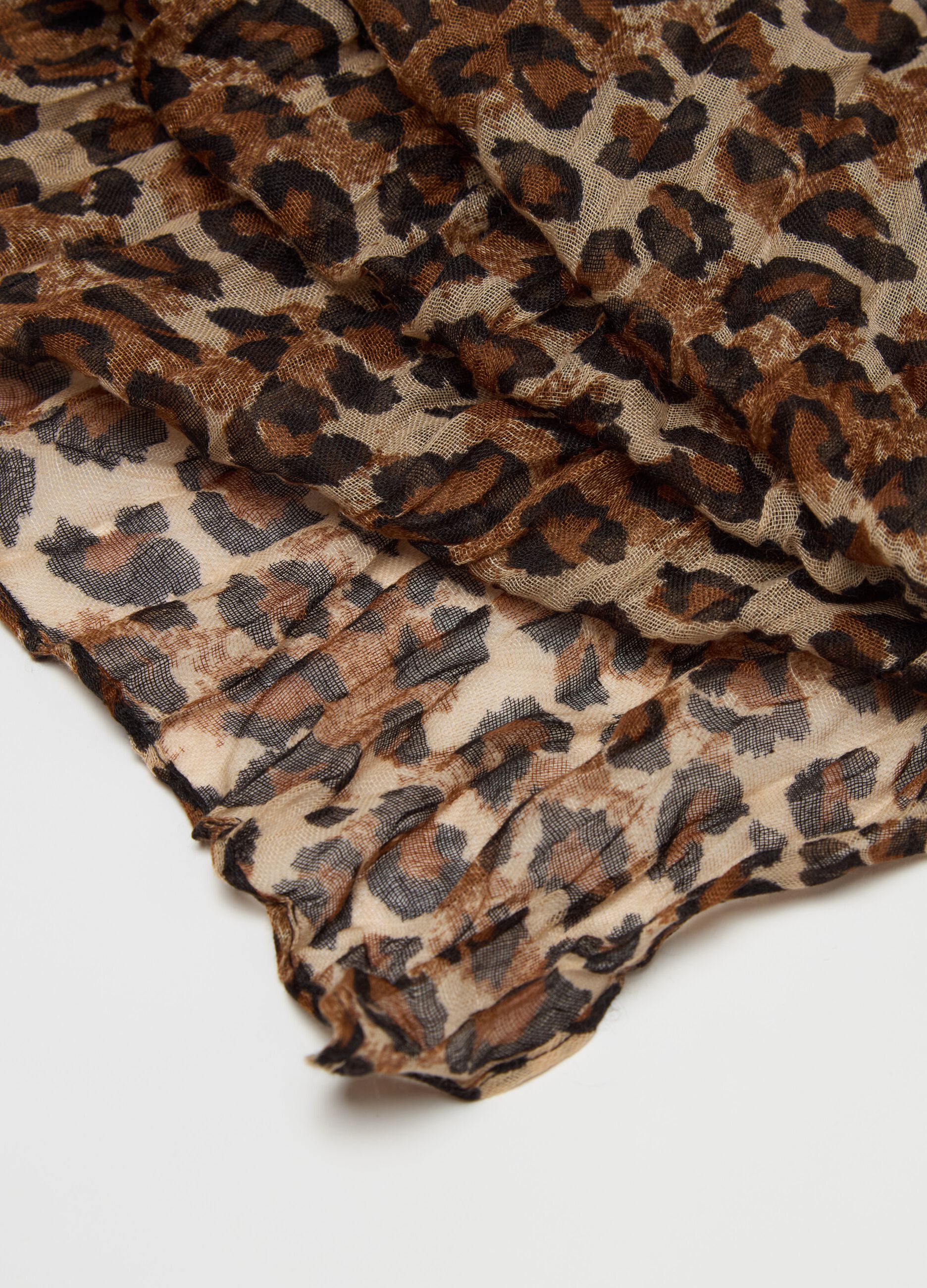 Crinkle-effect speckled pashmina